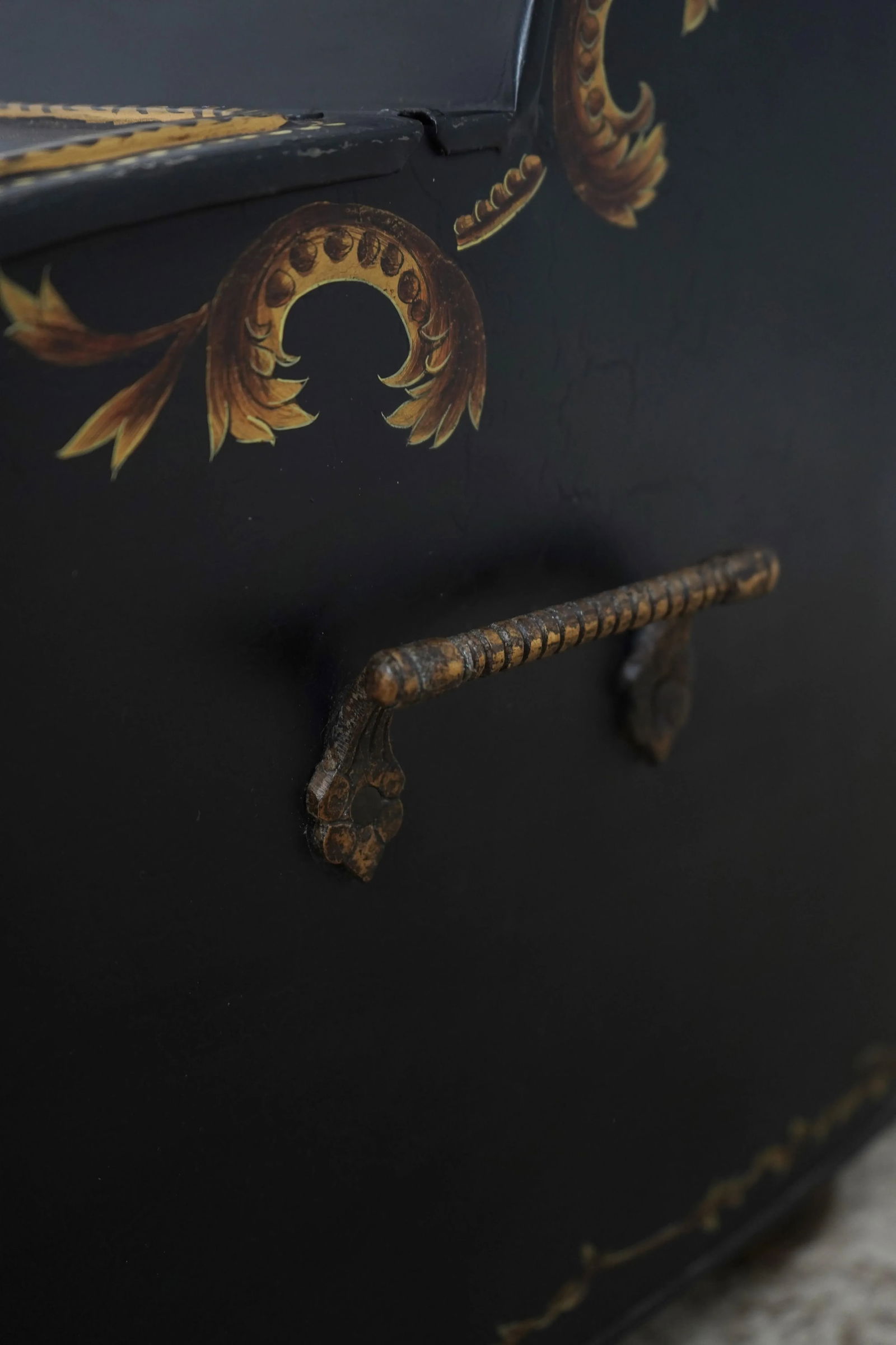 Toleware Paint Decorated Decorative Coal Bin - 9