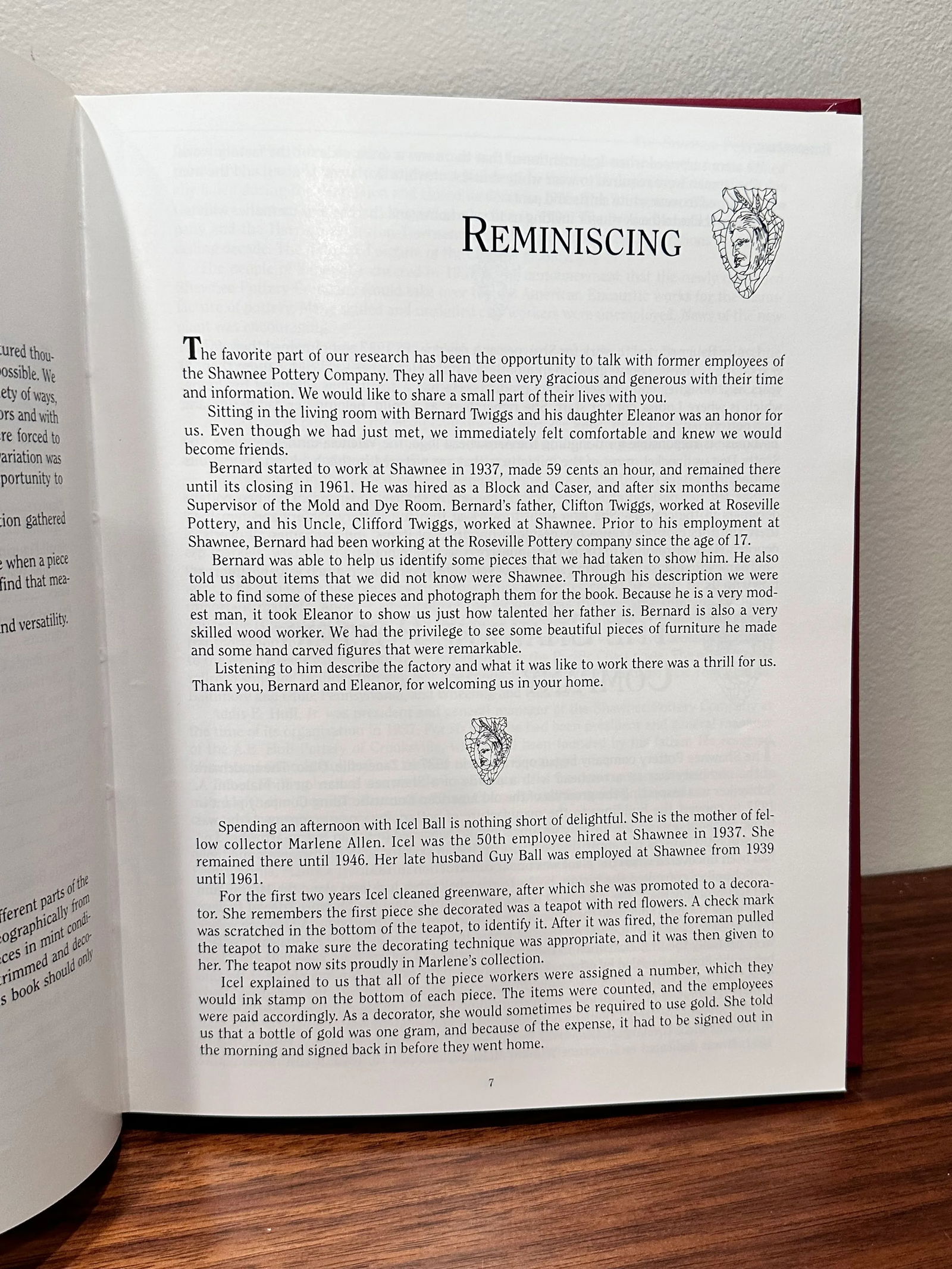 1994 Shawnee Pottery Identification Collector Hardcover Book - 4