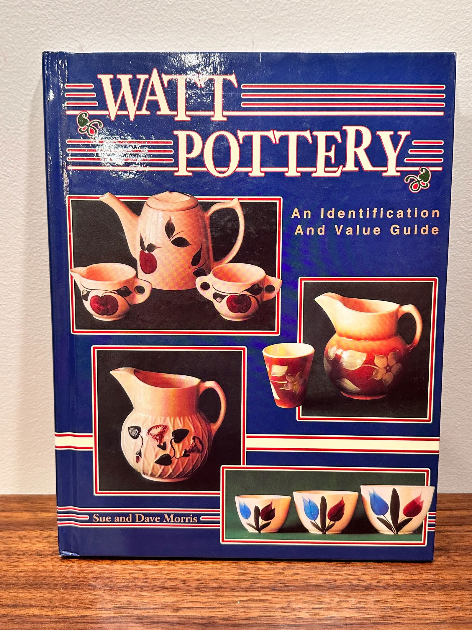 Watts Pottery Collector Hardcover Identification Book 1993 - 9
