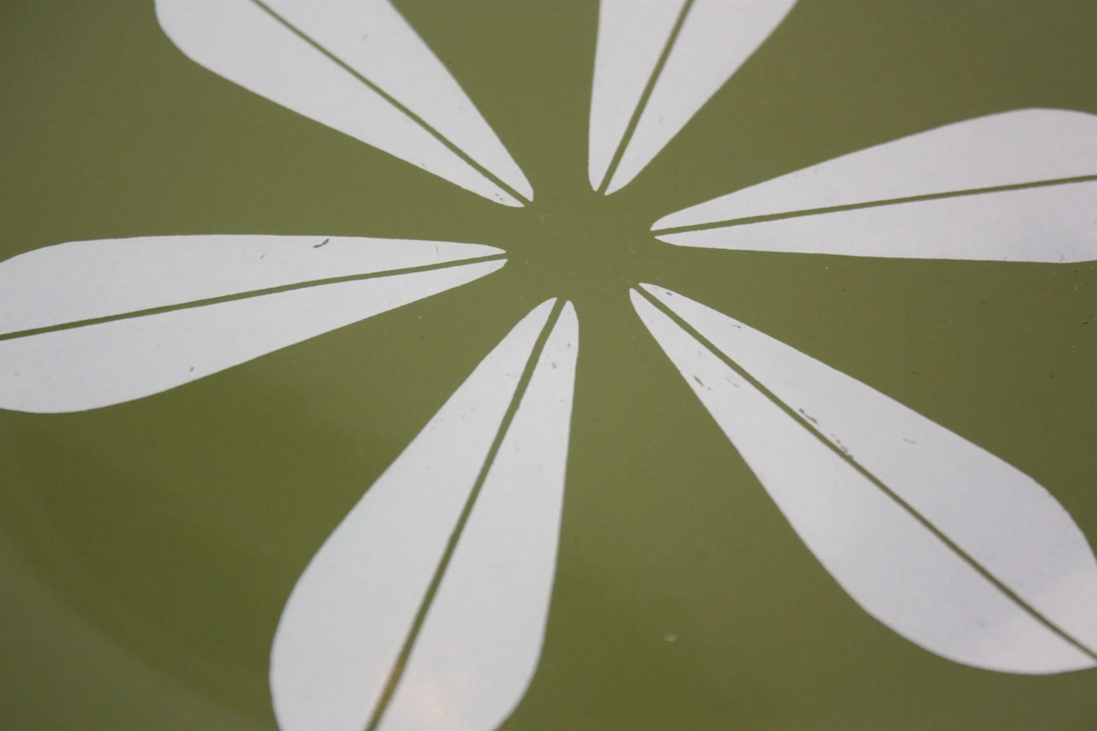 Set of Three Green 'Lotus' Enamel Plates by Arne Clausen for Cathrineholm - 5