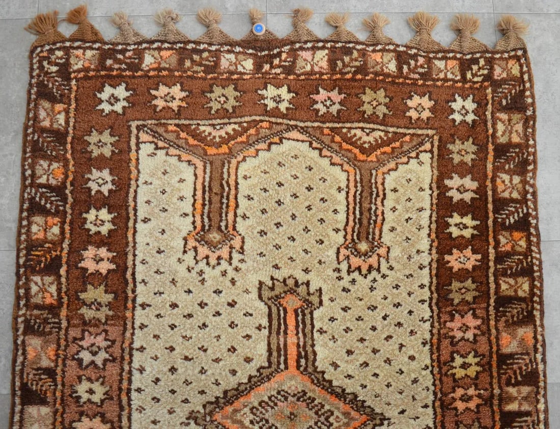 Handmade Turkish Tribal Rug. Neutral Colors Petite Rug - 3'6" X 4'11" - 9