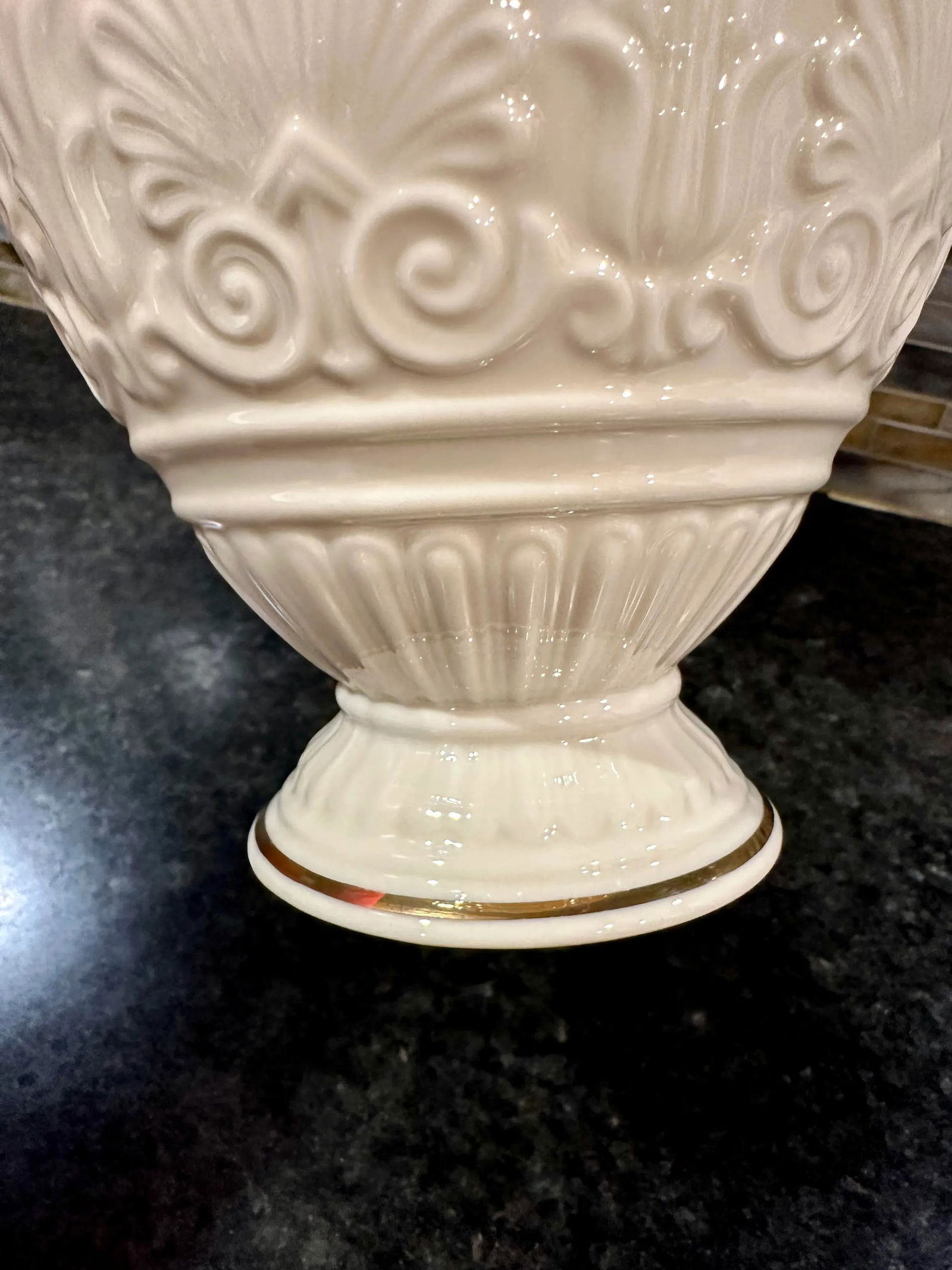 Lenox Athenian Collection Vase Gold Trim - 6