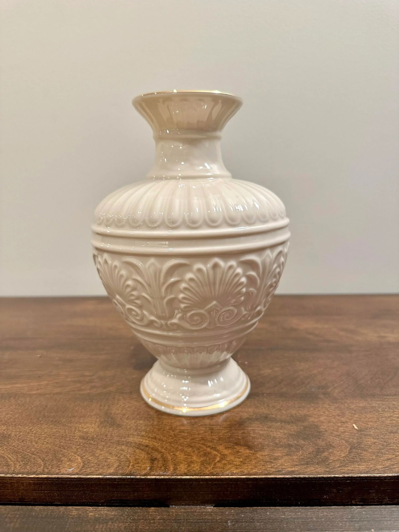 Lenox Athenian Collection Vase Gold Trim - 8