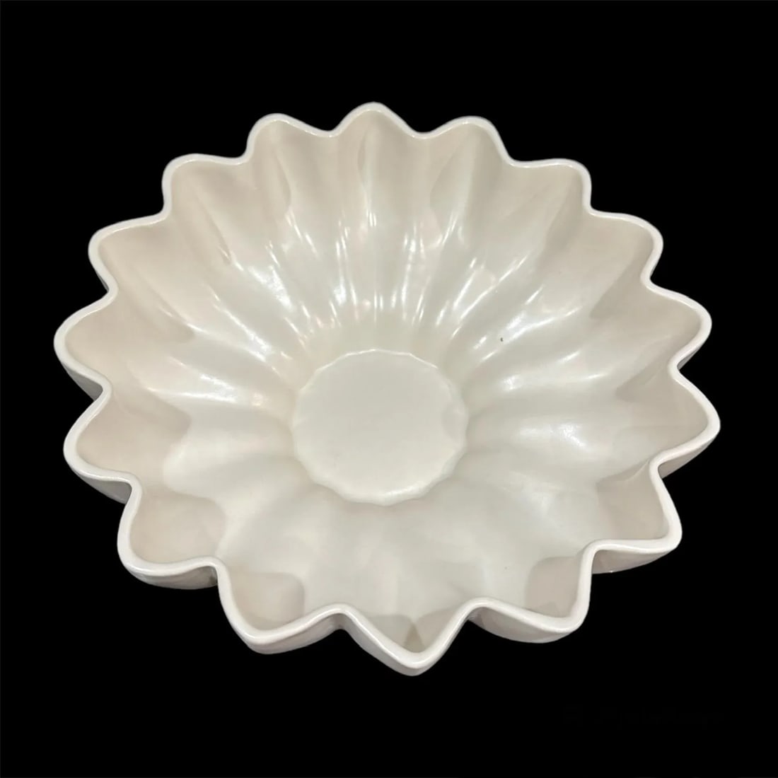 Vintage Red Wing Pottery White Fluted Bowl - 2