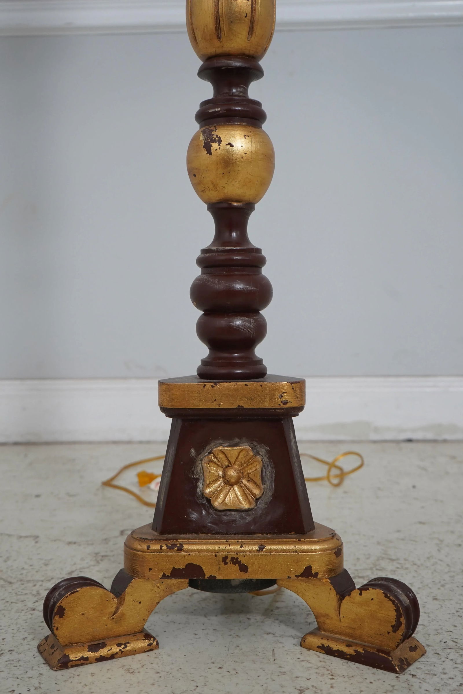 Frederick Cooper Baroque Style Carved Floor Lamp - 7