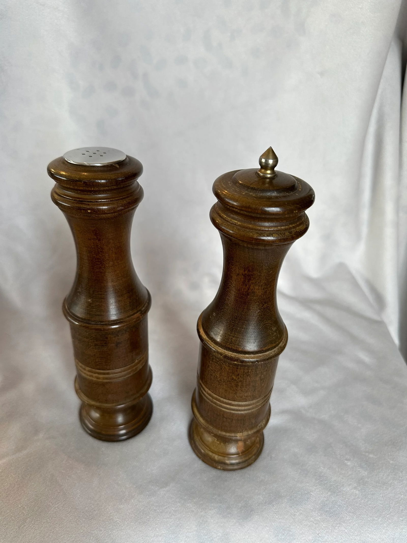 Vintage Wood Turned Salt and Pepper Mill Set- 2 Pieces - 3