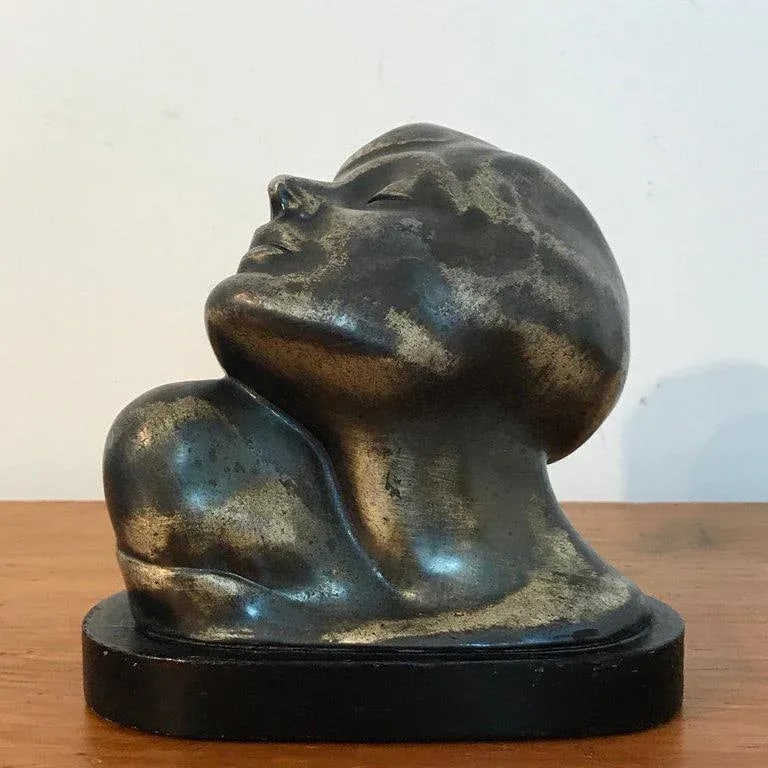 Early 20th Century Art Deco Zinc Flapper Portrait Bust - 6