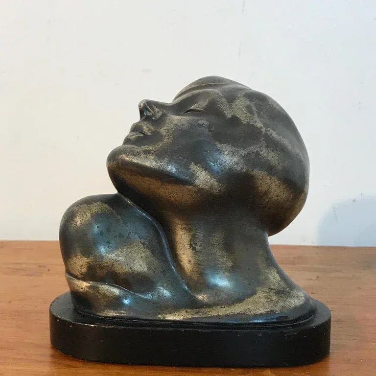 Early 20th Century Art Deco Zinc Flapper Portrait Bust - 8