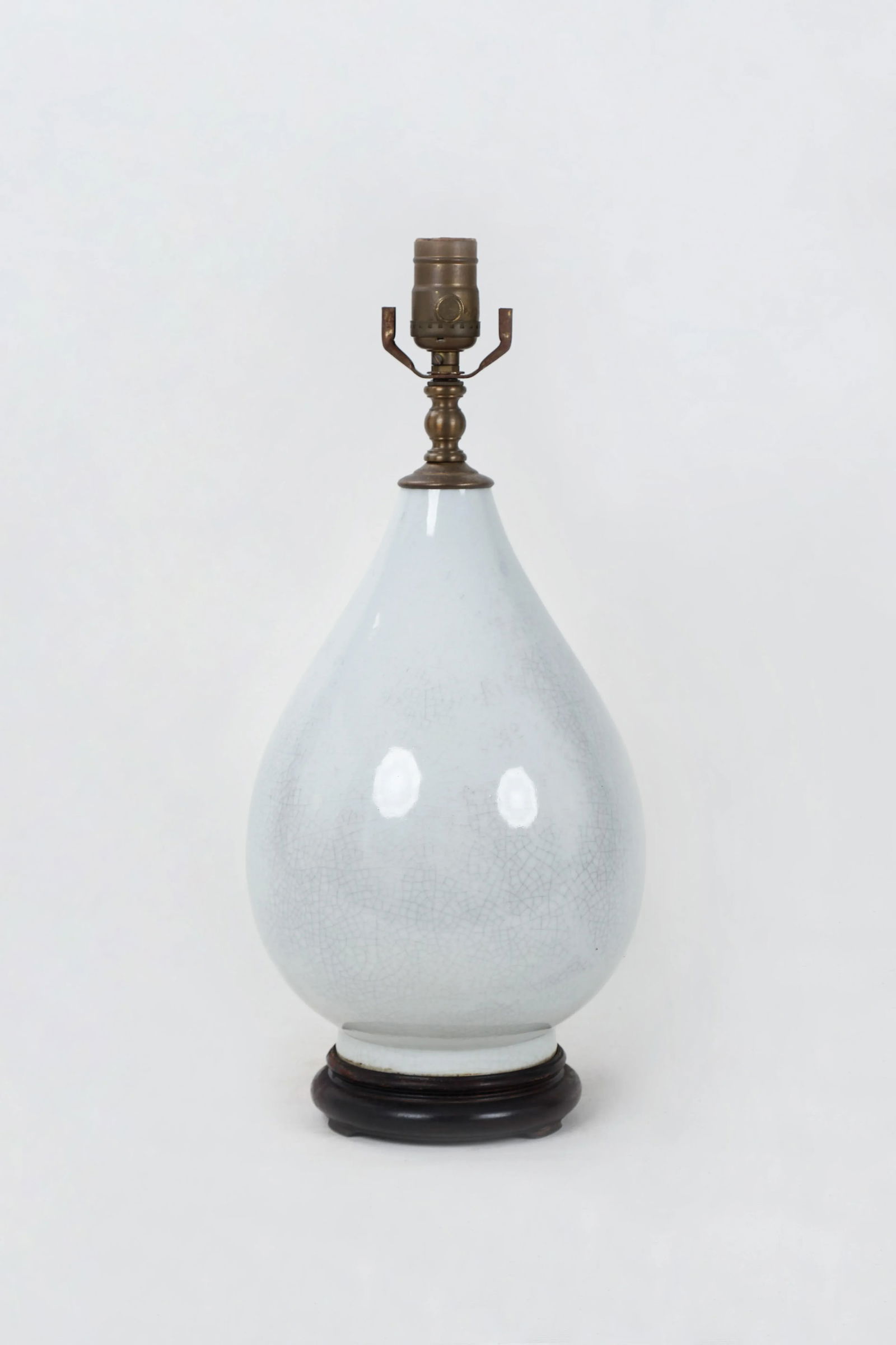 1980s Traditional Teardrop Blanc De Chine Porcelain White Crackle Vase - 7