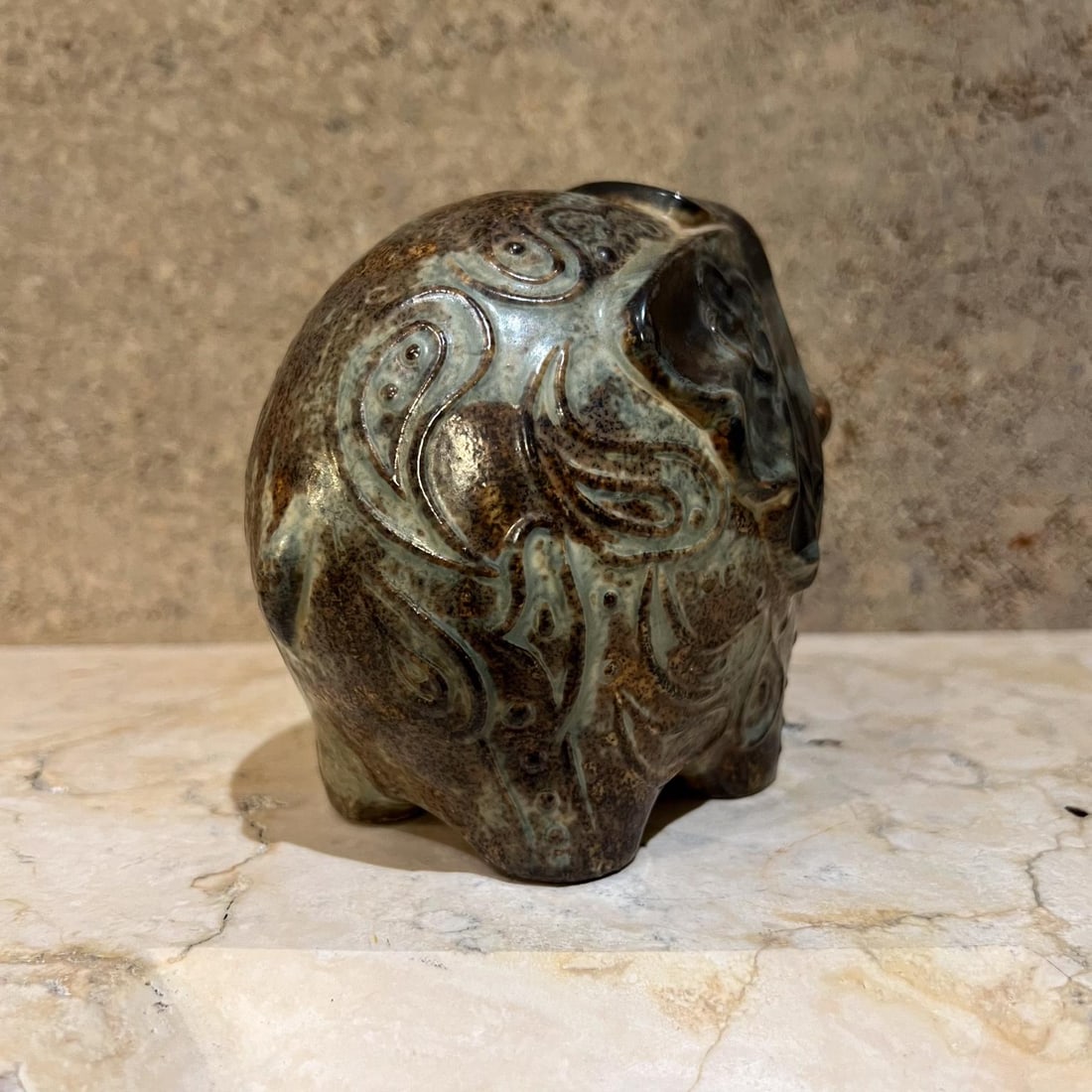 1970s Decorative Elephant Coin Bank Art Pottery - 7