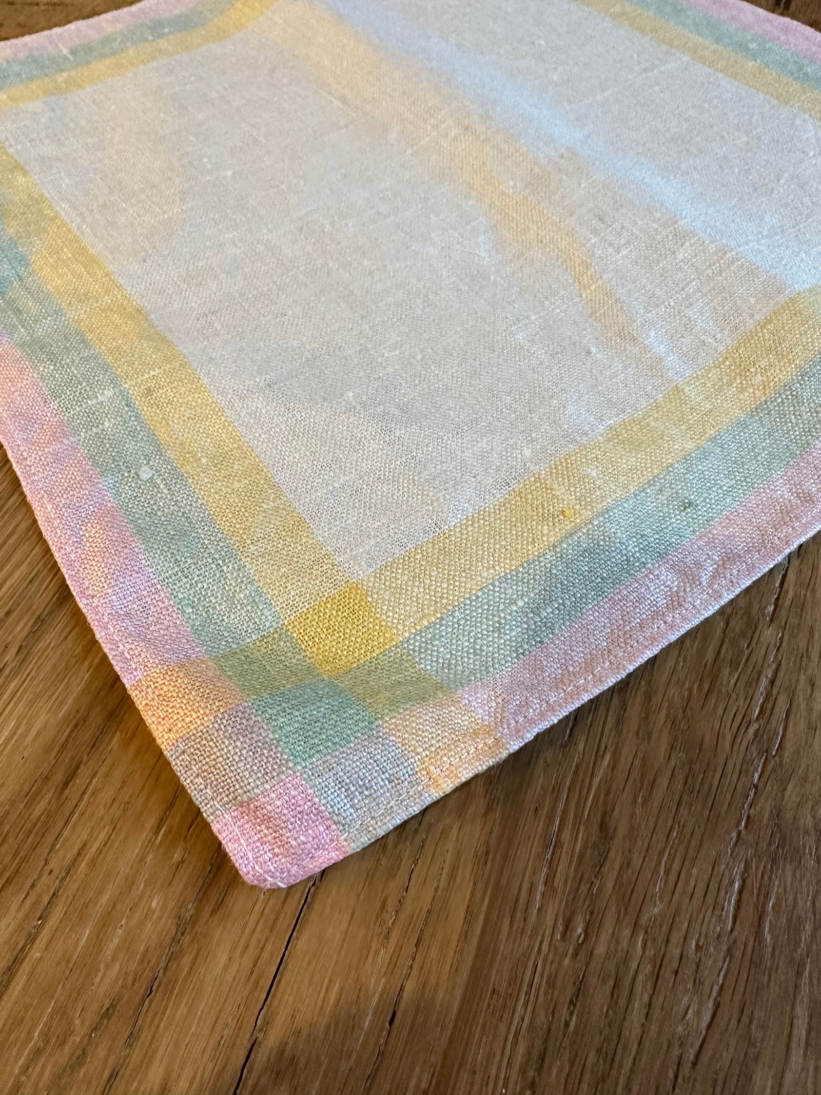 Vintage Pastel Easter Linen Napkins, Made in Czechoslovakia- Set of 4 - 9