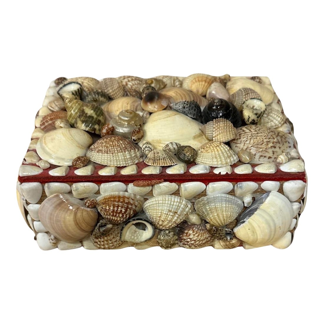 Mid 20th Century Natural Seashell Encrusted Box Red Lining: Vintage seashell encrusted box. Natural organic decor for the coastal vibe. 6.5@ long x 5" wide x 2.5" high Great vintage condition-consistent with age and use. Condition: