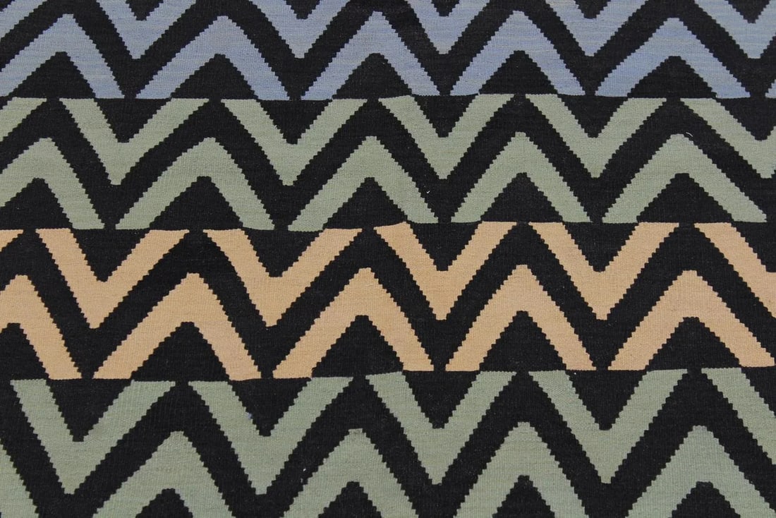 Abstract Kilim Hand-Woven Wool Rug -5'3"x 6'8" - 4