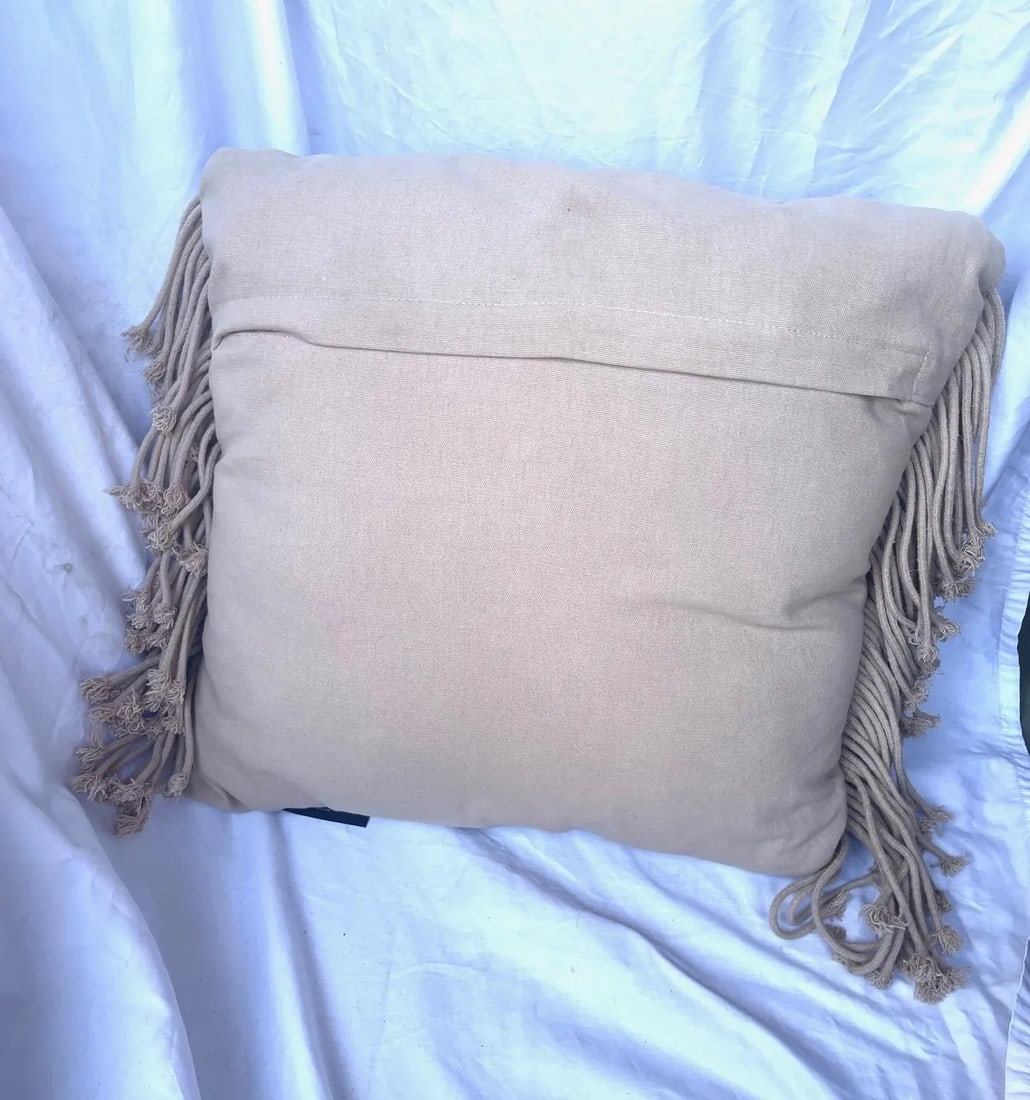 Boho Chic Blush MacramÃƒÂ© Pillow W/Fringe - 2