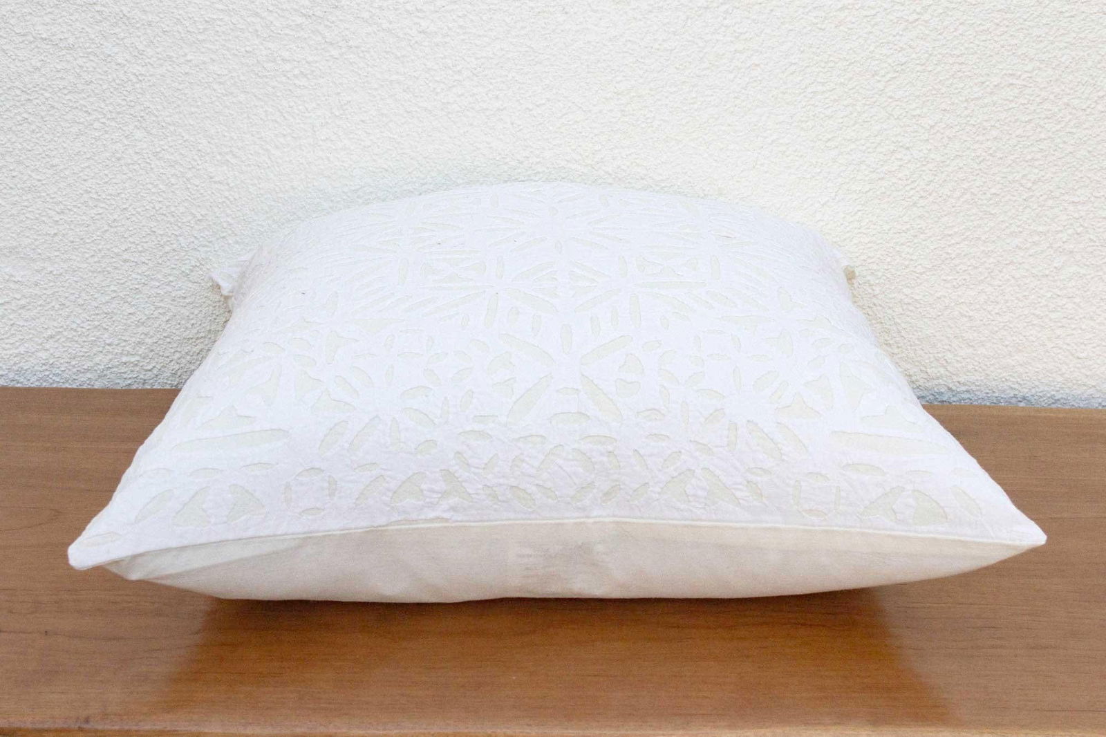 Tuhinaa Applique Pillow Cover - 4
