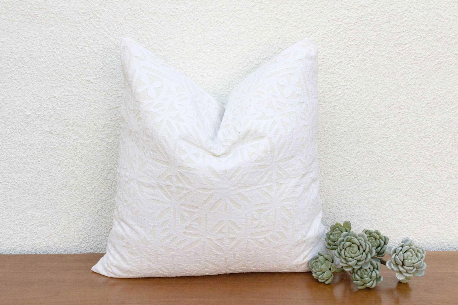 Tuhinaa Applique Pillow Cover - 7