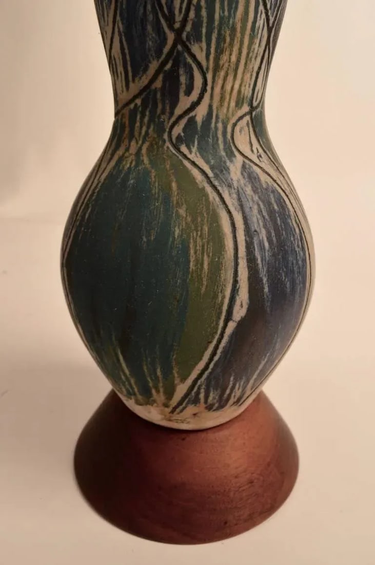 Mid Century Art Pottery Lamp - 5