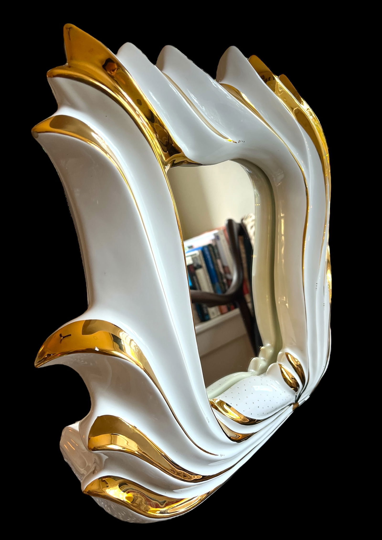 Italian 1960s White Porcelain Flame Mirror With 24k Gold Gilt Oro Zecchino Decoration Flourishes - 3
