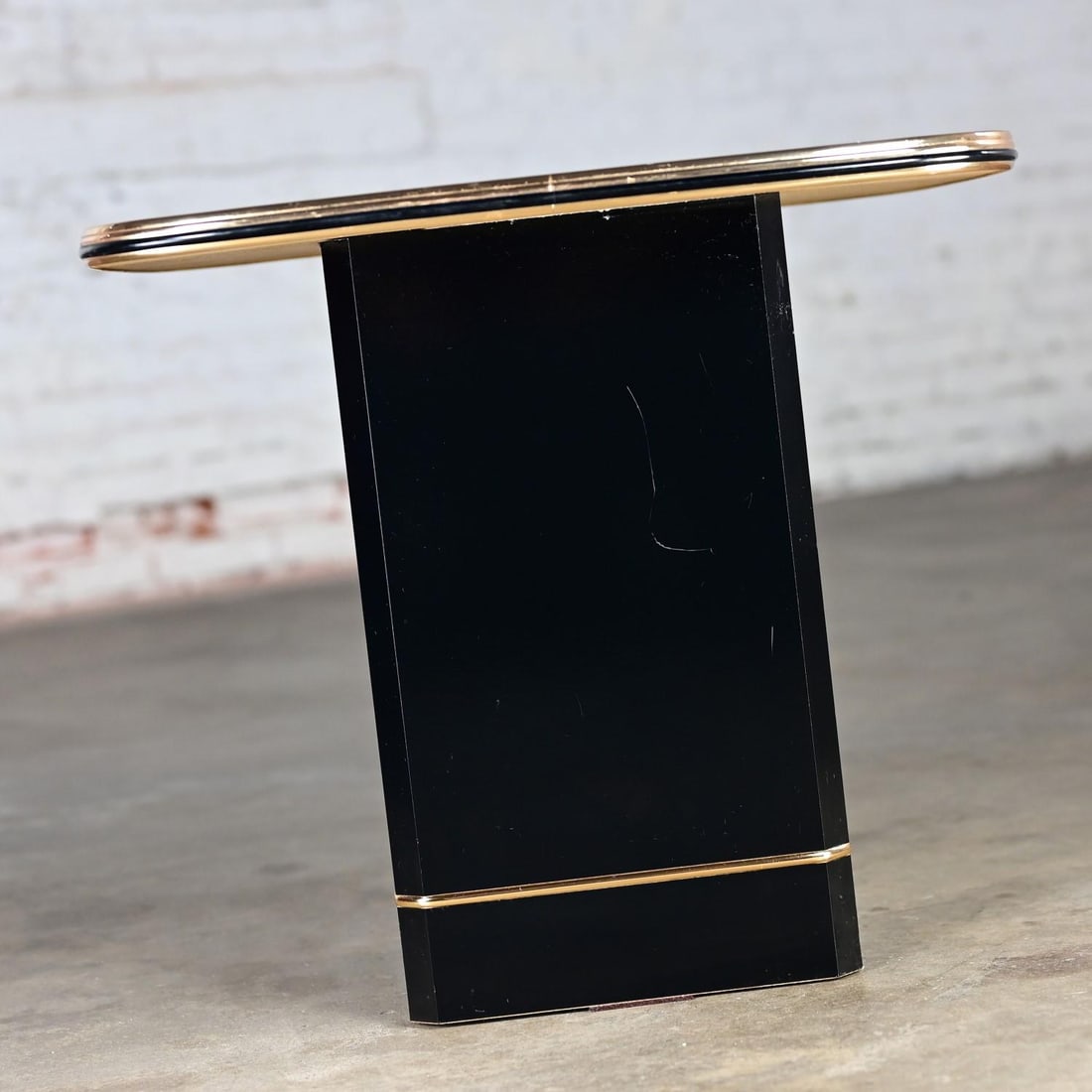 Late 20th Century Postmodern End or Side Table With Mirror Top & Black Laquered Pedestal Base - 3
