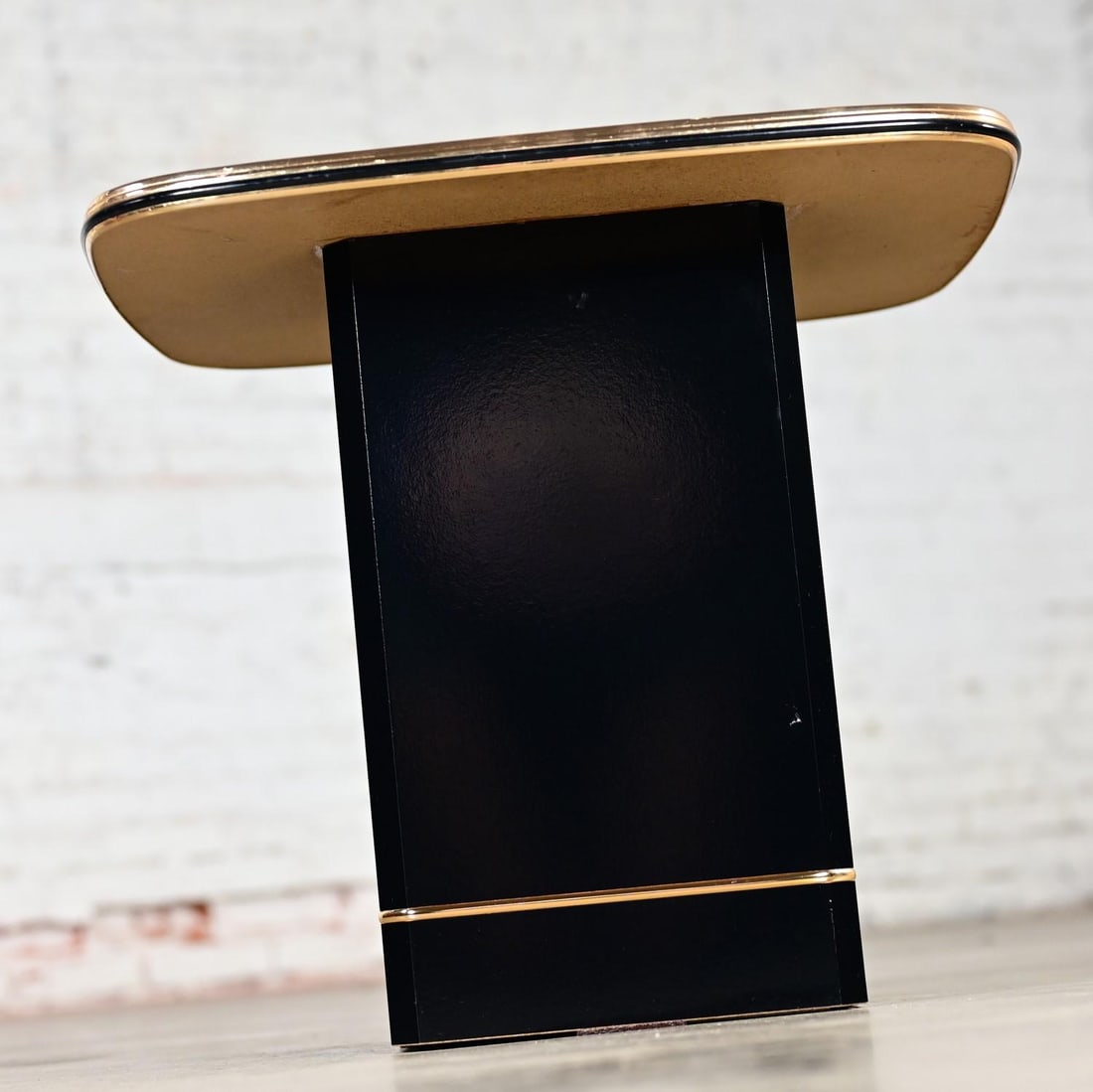 Late 20th Century Postmodern End or Side Table With Mirror Top & Black Laquered Pedestal Base - 5