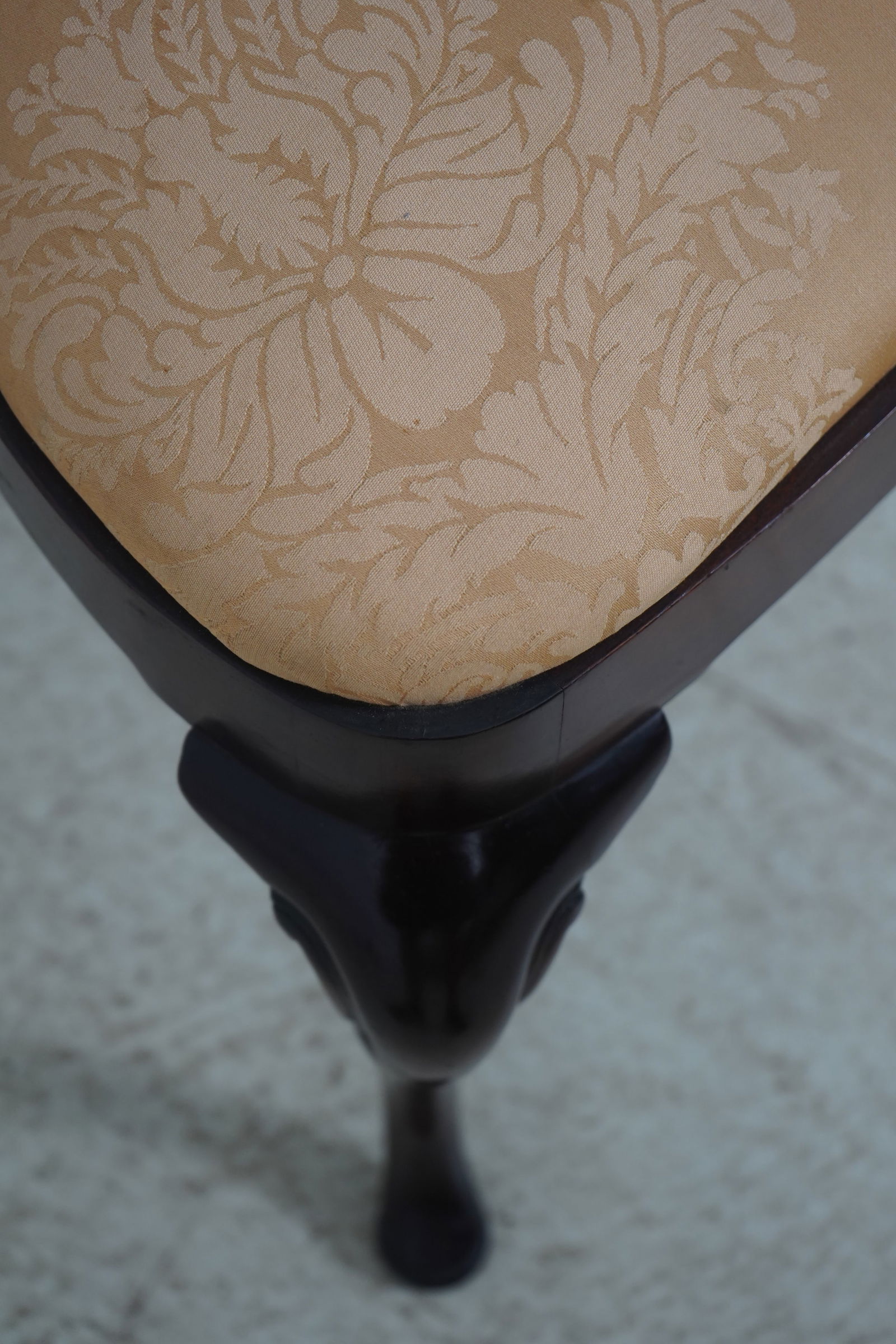 Set of 6 Kindel Mahogany Dining Room Chairs - 9