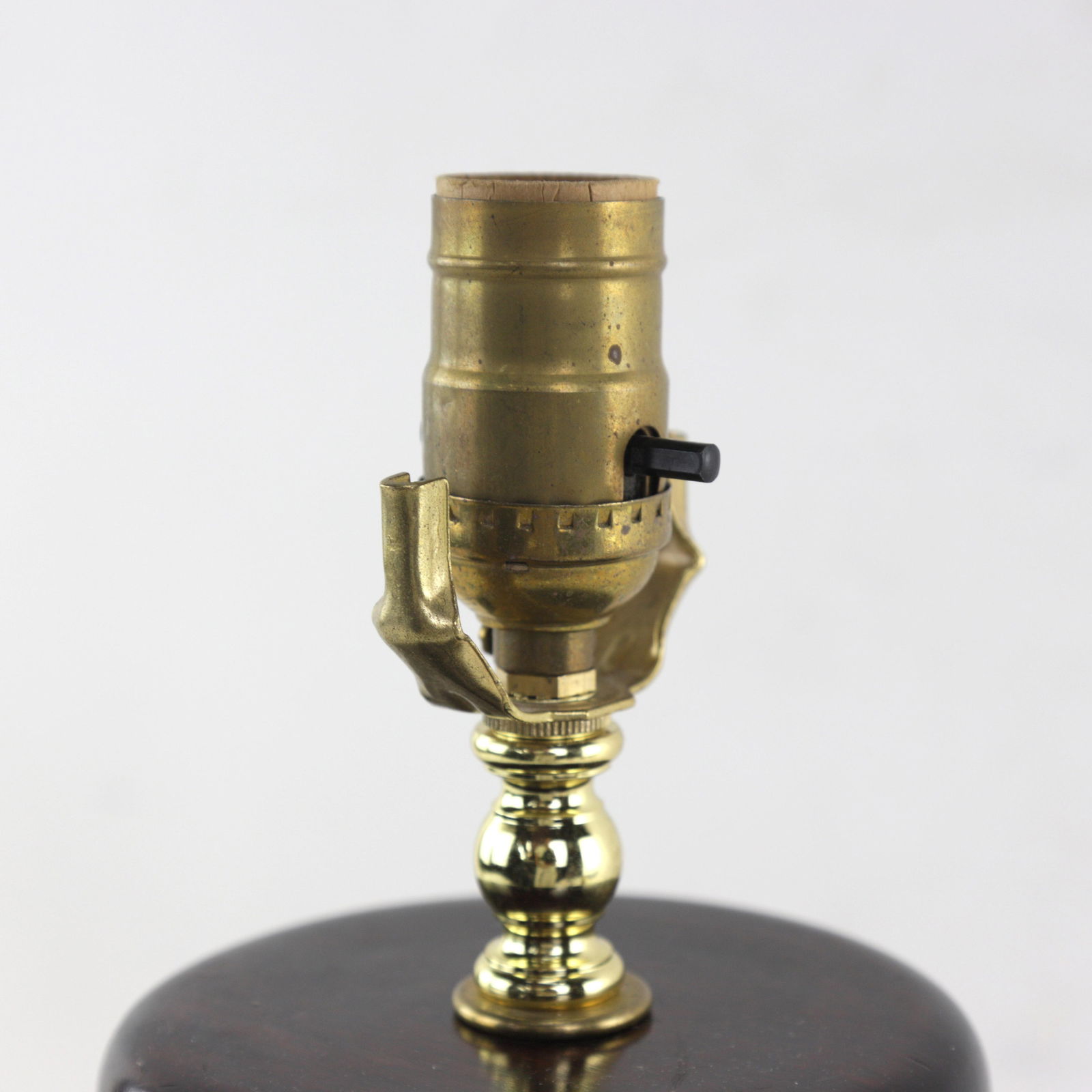 Table Lamp Made of Chinese Early 20th Century Famille Rose Double Happiness Vase - 5