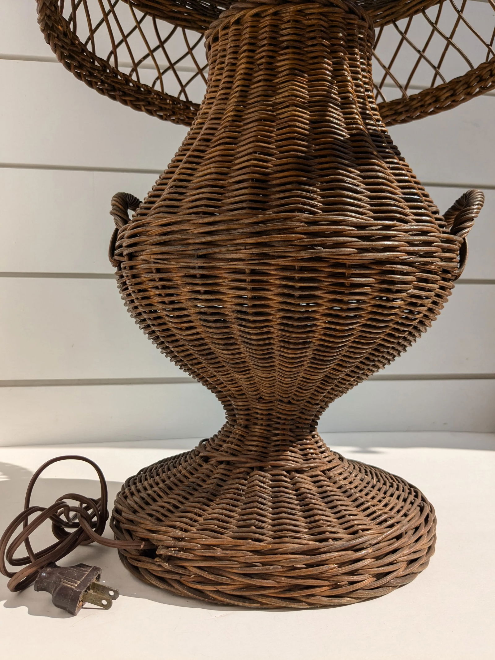 Antique Wicker Arts & Crafts Table Lamp "“ Early 20th Century - 4