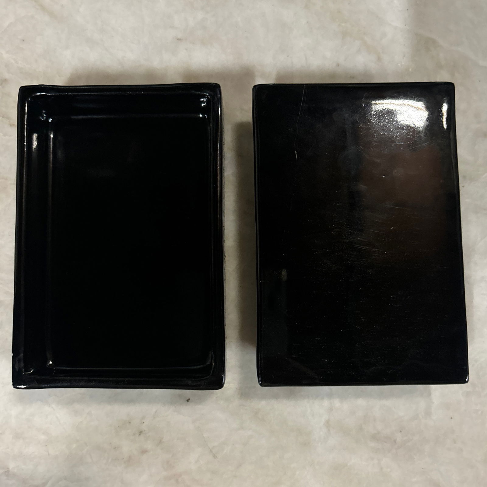 Small Black Lacquer Floral Pattern Box - 7