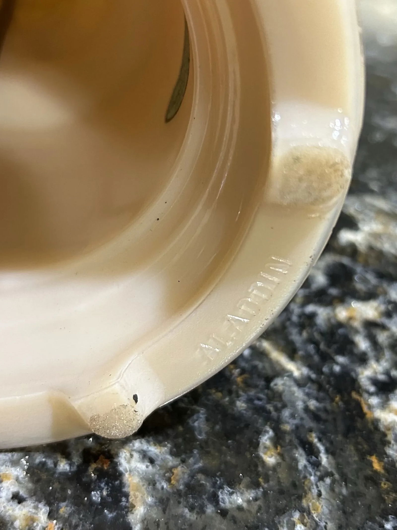 Vintage 1930s Aladdin Co. Alacite Glass Peach Lustreware Table Lamp - 11