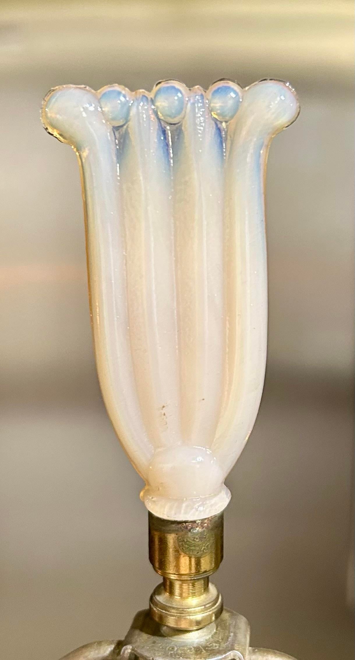 Vintage 1930s Aladdin Co. Alacite Glass Peach Lustreware Table Lamp - 3