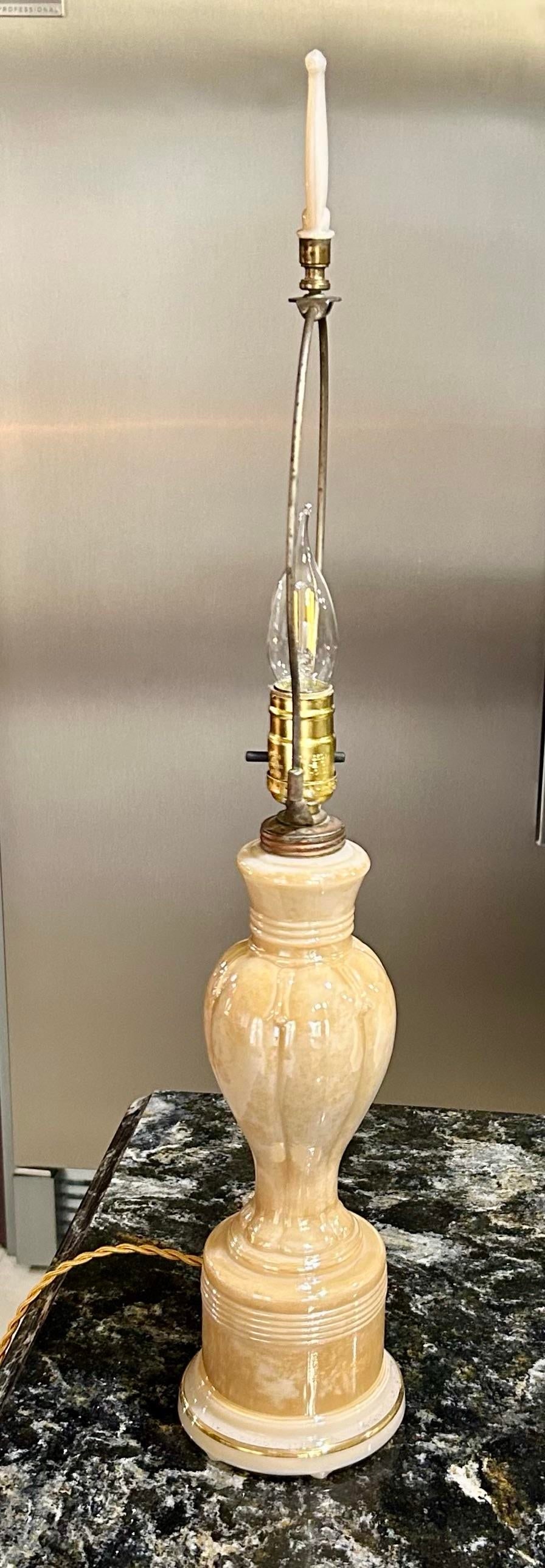 Vintage 1930s Aladdin Co. Alacite Glass Peach Lustreware Table Lamp - 6