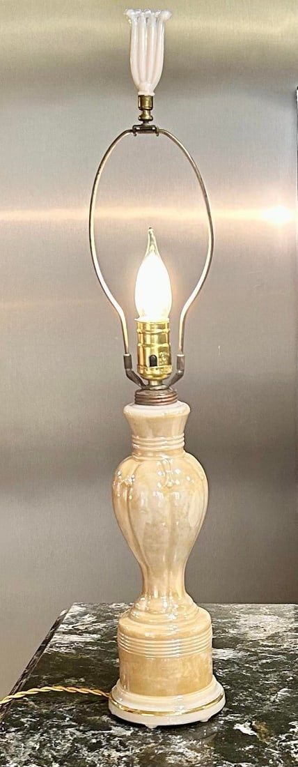 Vintage 1930s Aladdin Co. Alacite Glass Peach Lustreware Table Lamp - 7