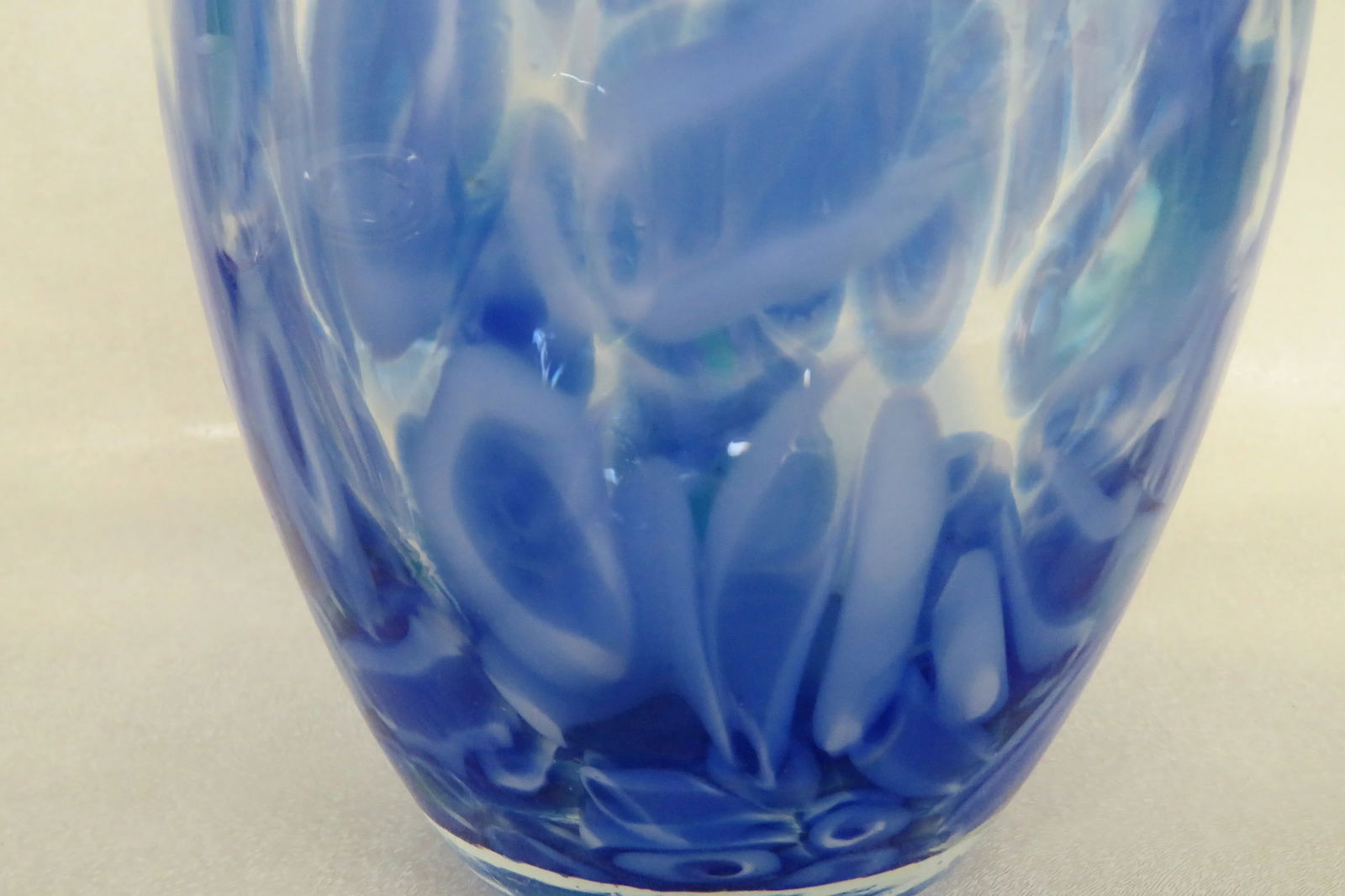 Mid Century Modern Millefiori Hand Blown Blue Art Glass Vase - 4