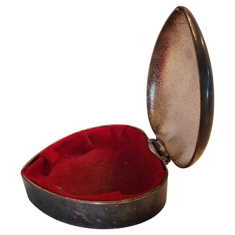 International Silver Vintage Velvet Heart Ring Box - 2