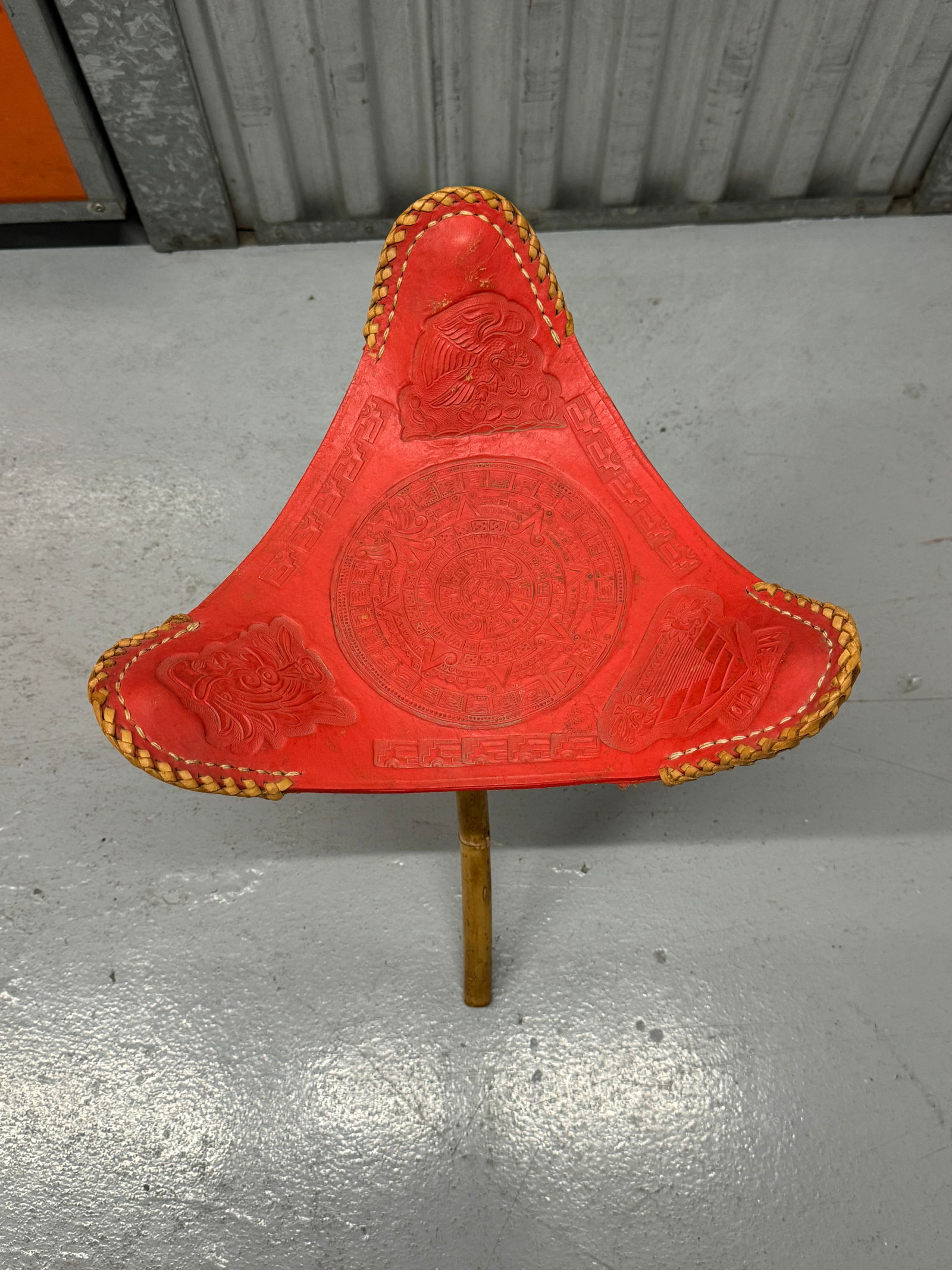 Vintage 1960s Mexican Leather Tripod Folding Stool - 3