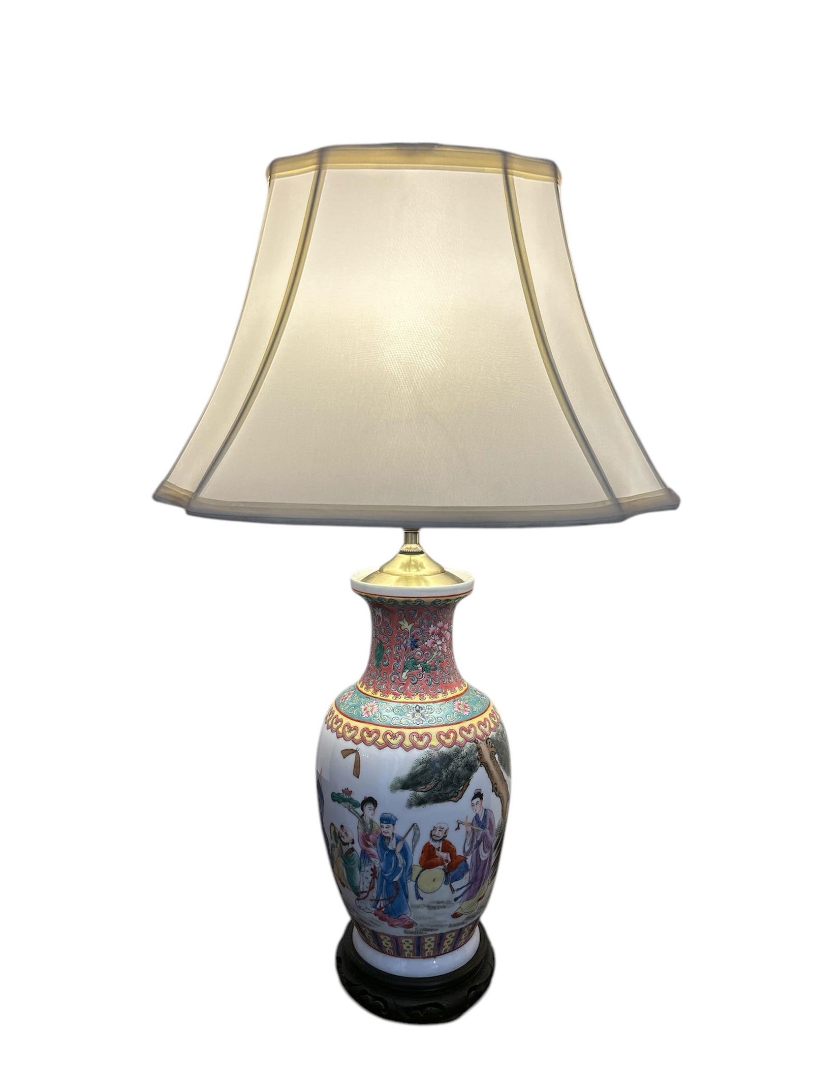 Vintage Famille Rose Table Lamp - 9
