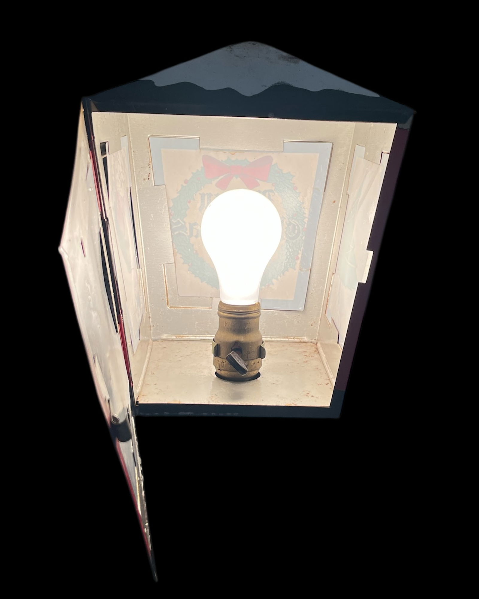 Vintage 1950s Christmas Lanterns With Four Designs, Santa Claus, Christmas Tree and Wreath Lamp - a - 8