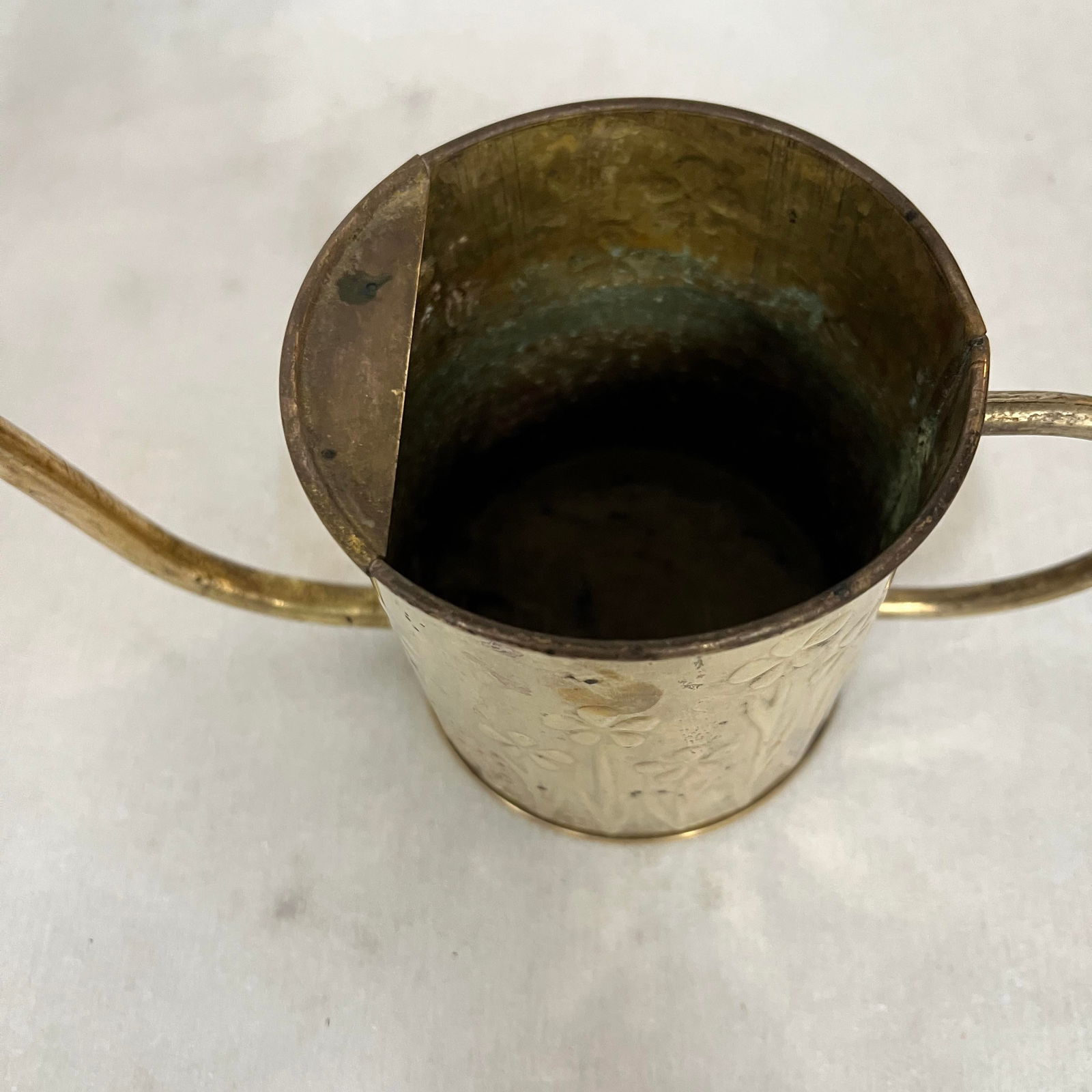 Vintage Decorative Brass Watering Can With Embossed Flower Pattern - 3