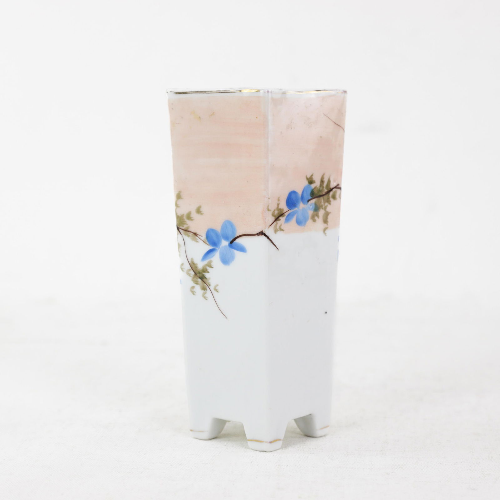 Pair of Hand-Painted Floral Japanese-Style Square Vase With Blue Blossoms - 6