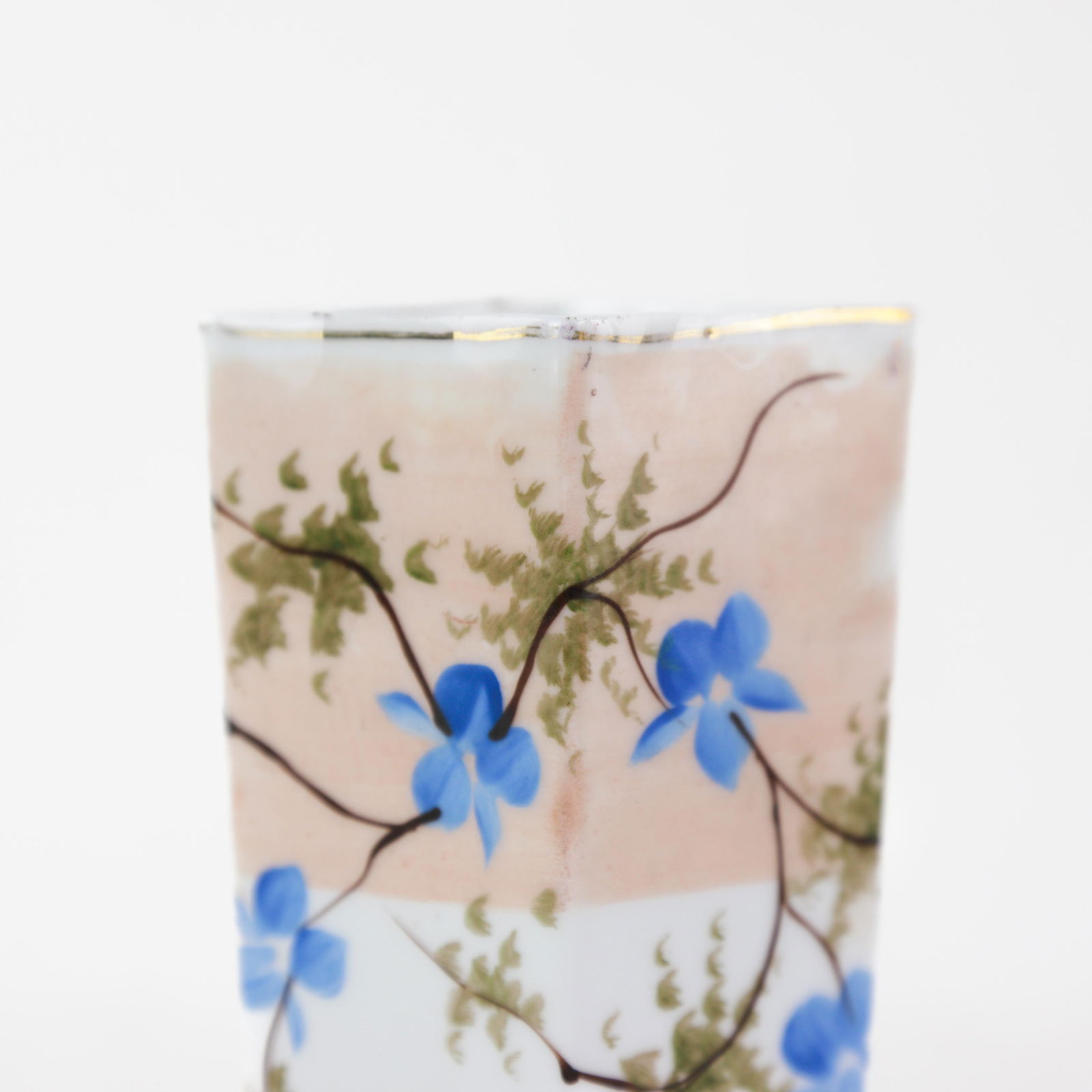 Pair of Hand-Painted Floral Japanese-Style Square Vase With Blue Blossoms - 8