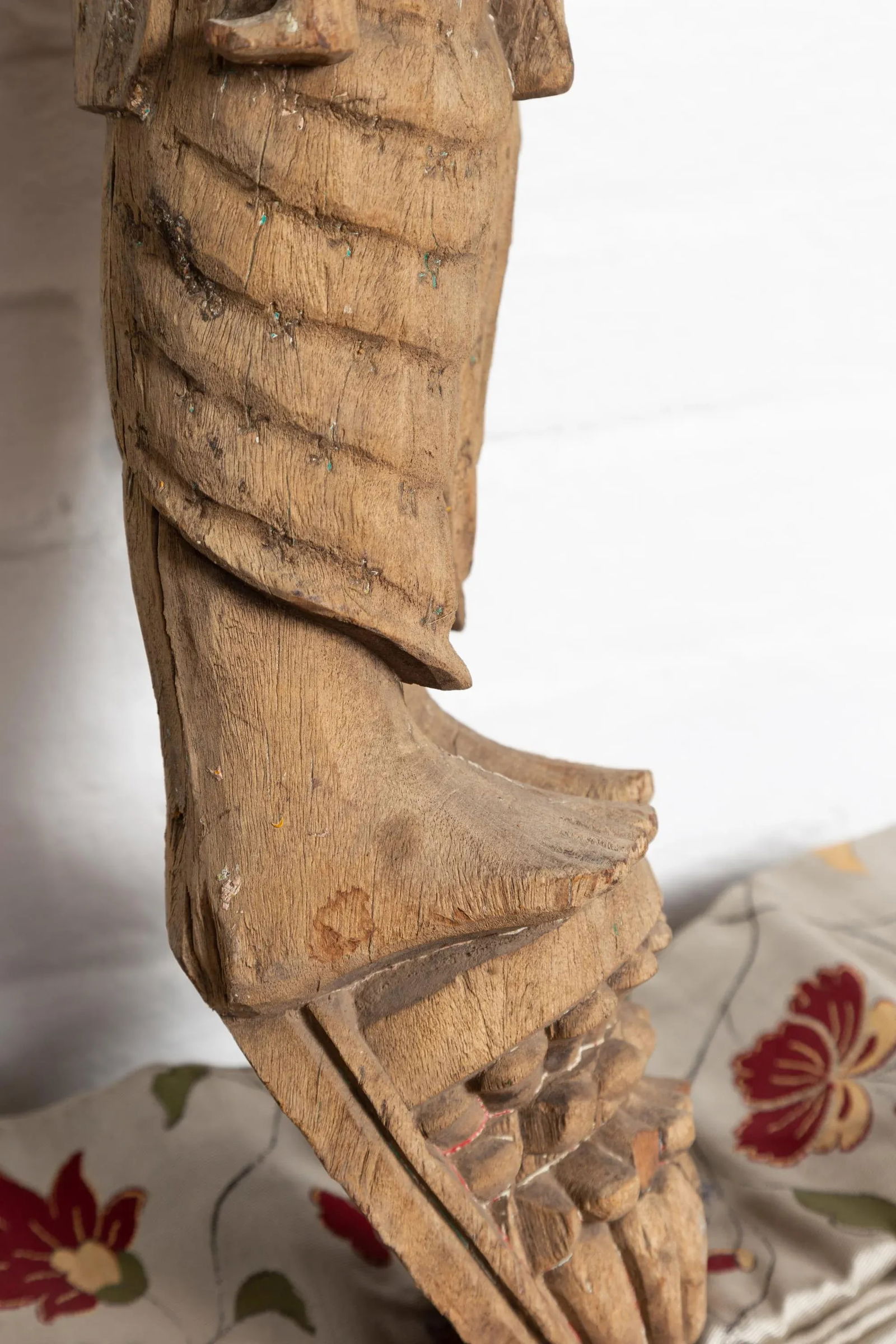 Hand Carved Indian Temple Carving Statue from Gujarat Depicting Mother and Child - 6