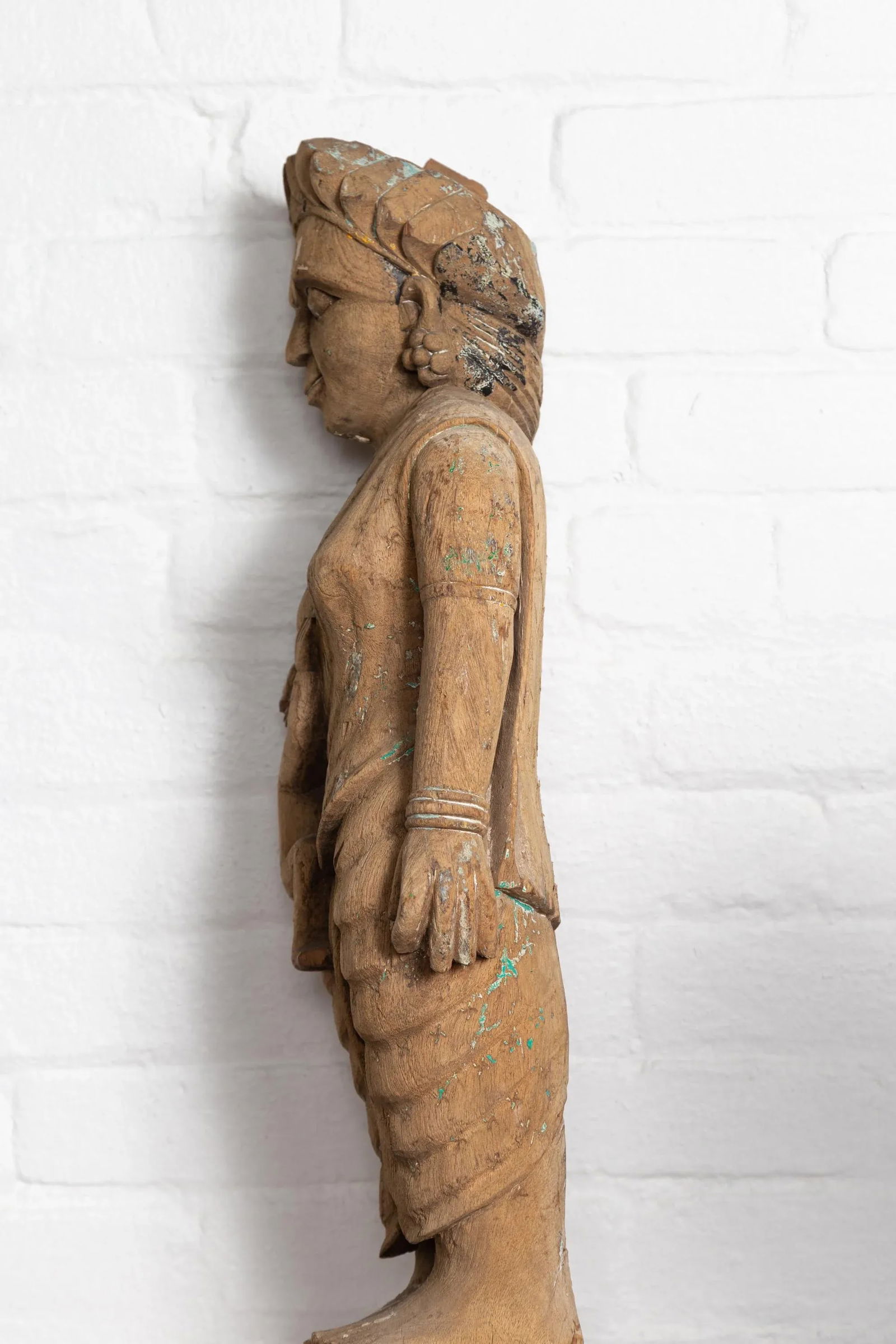 Hand Carved Indian Temple Carving Statue from Gujarat Depicting Mother and Child - 9