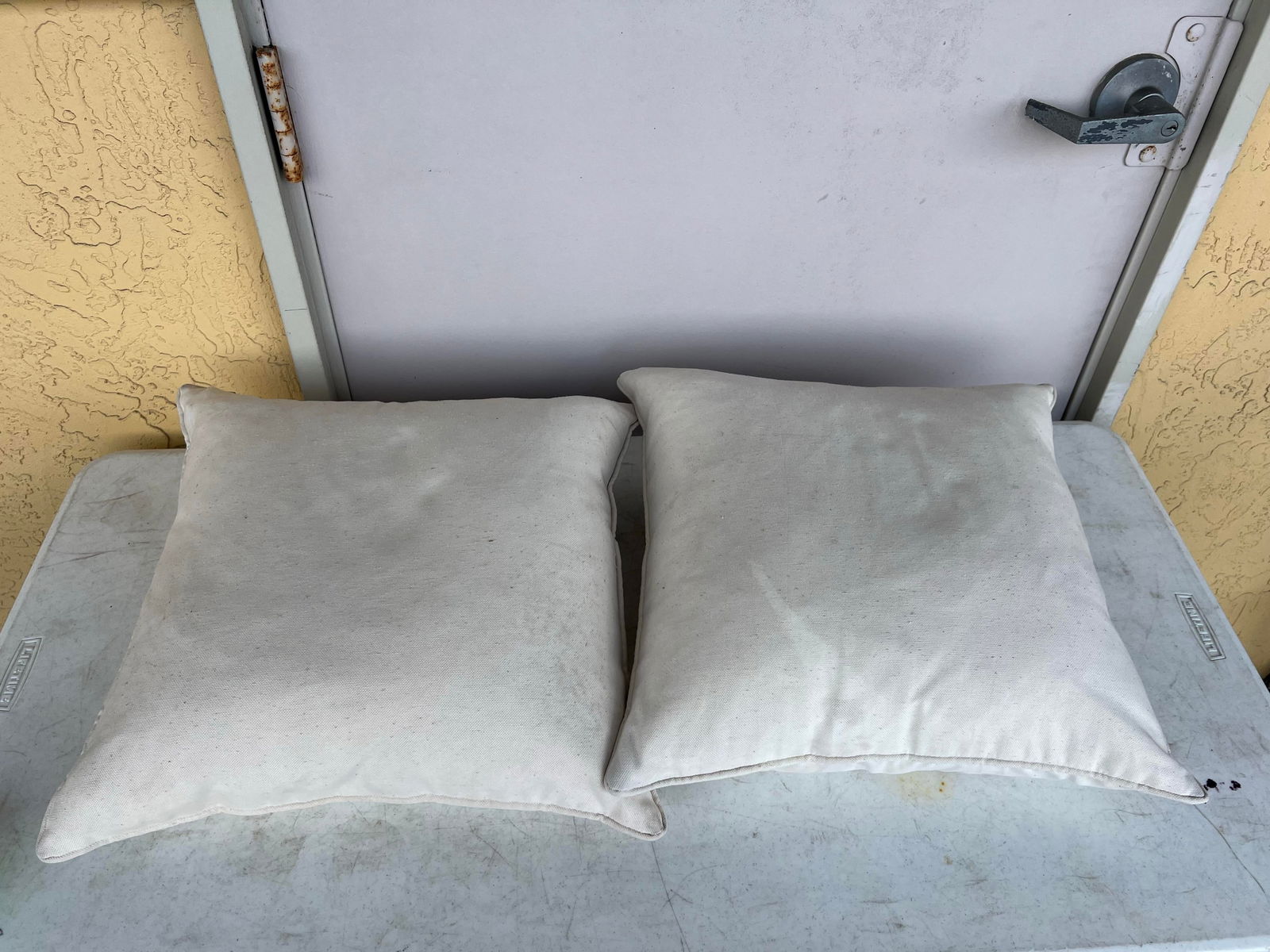 Vintage Pair of Pillows With Lobsters - 3