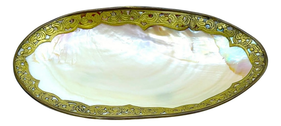 Napoleon III Ormolu Mounted Footed Shell Dish/ Vide-Poche (1 of 11)