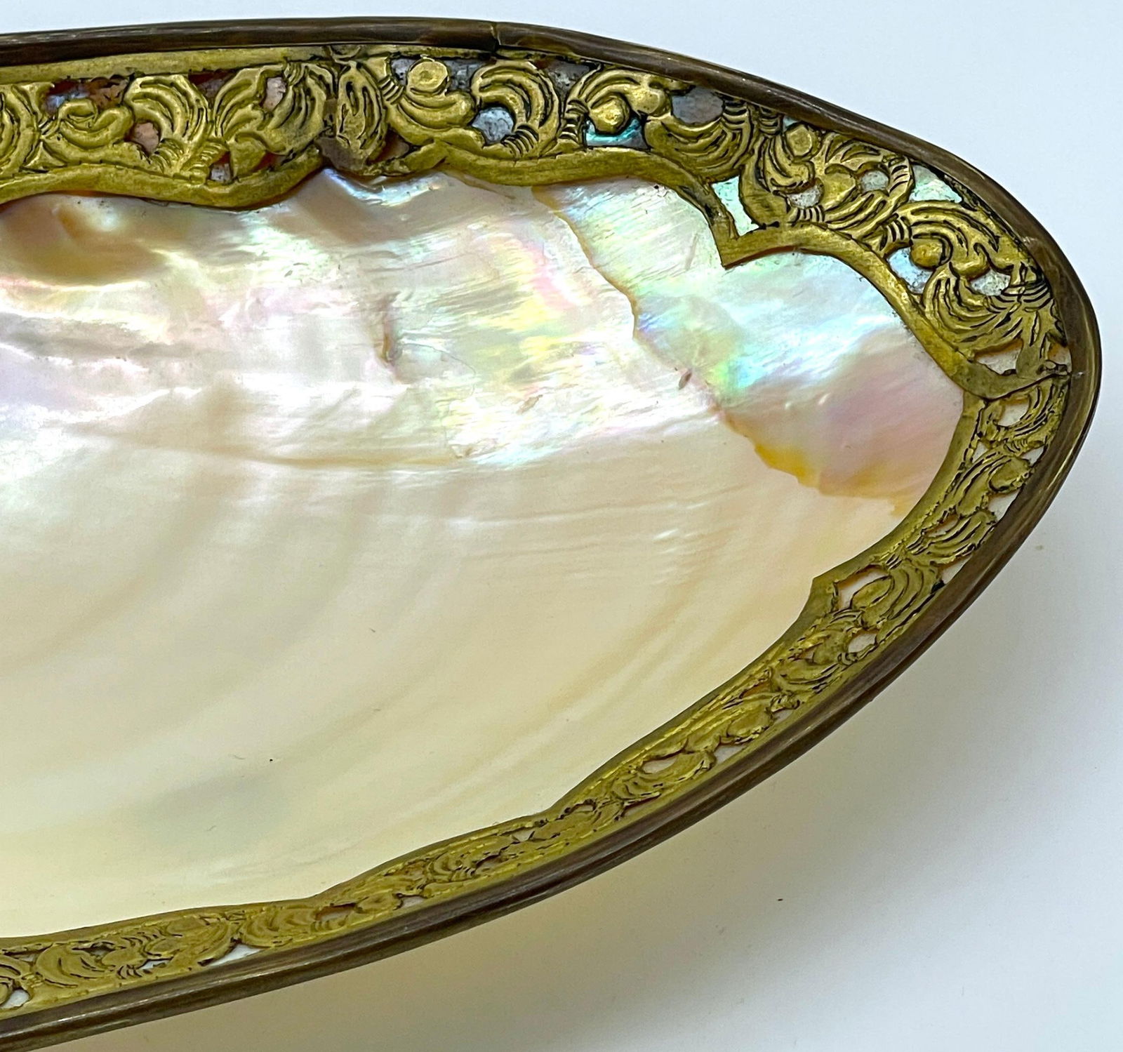 Napoleon III Ormolu Mounted Footed Shell Dish/ Vide-Poche - 6