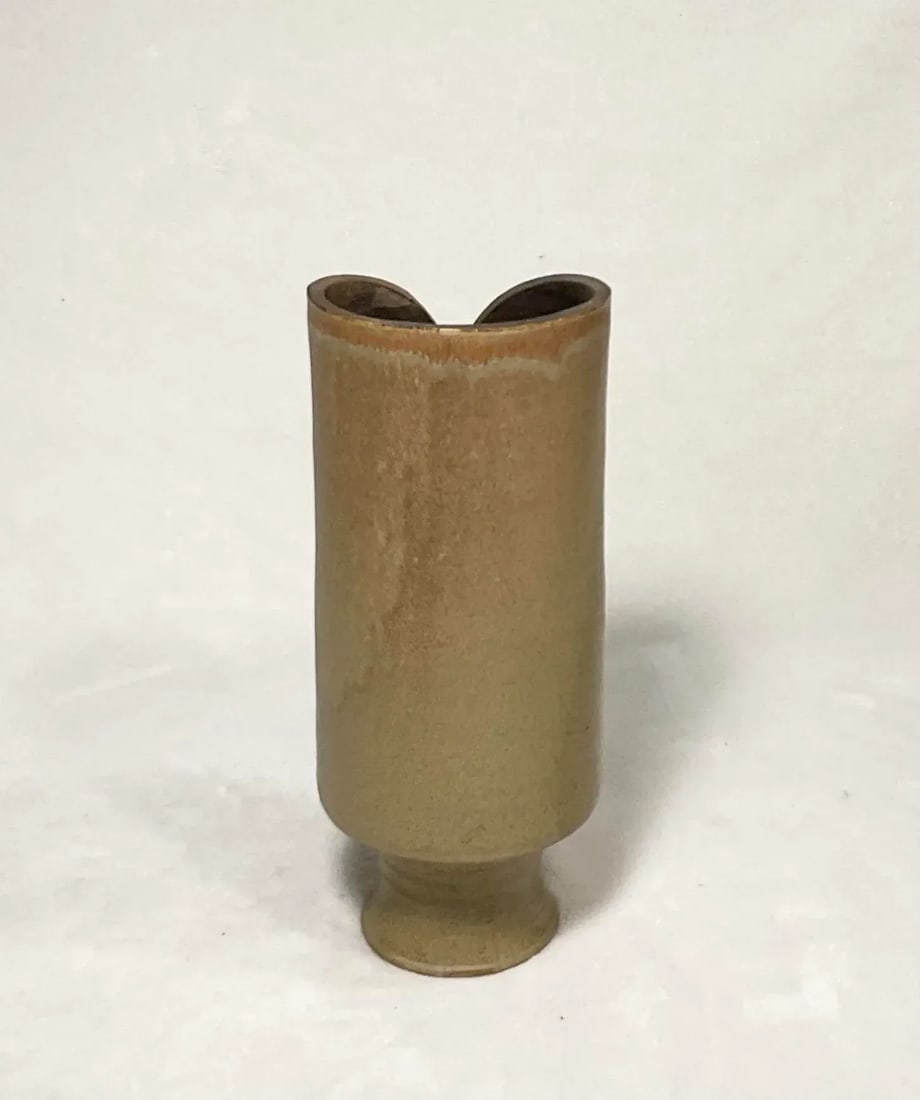 Mid-Century Modern Studio Pottery Cylindrical Pottery Vase Signed - 4