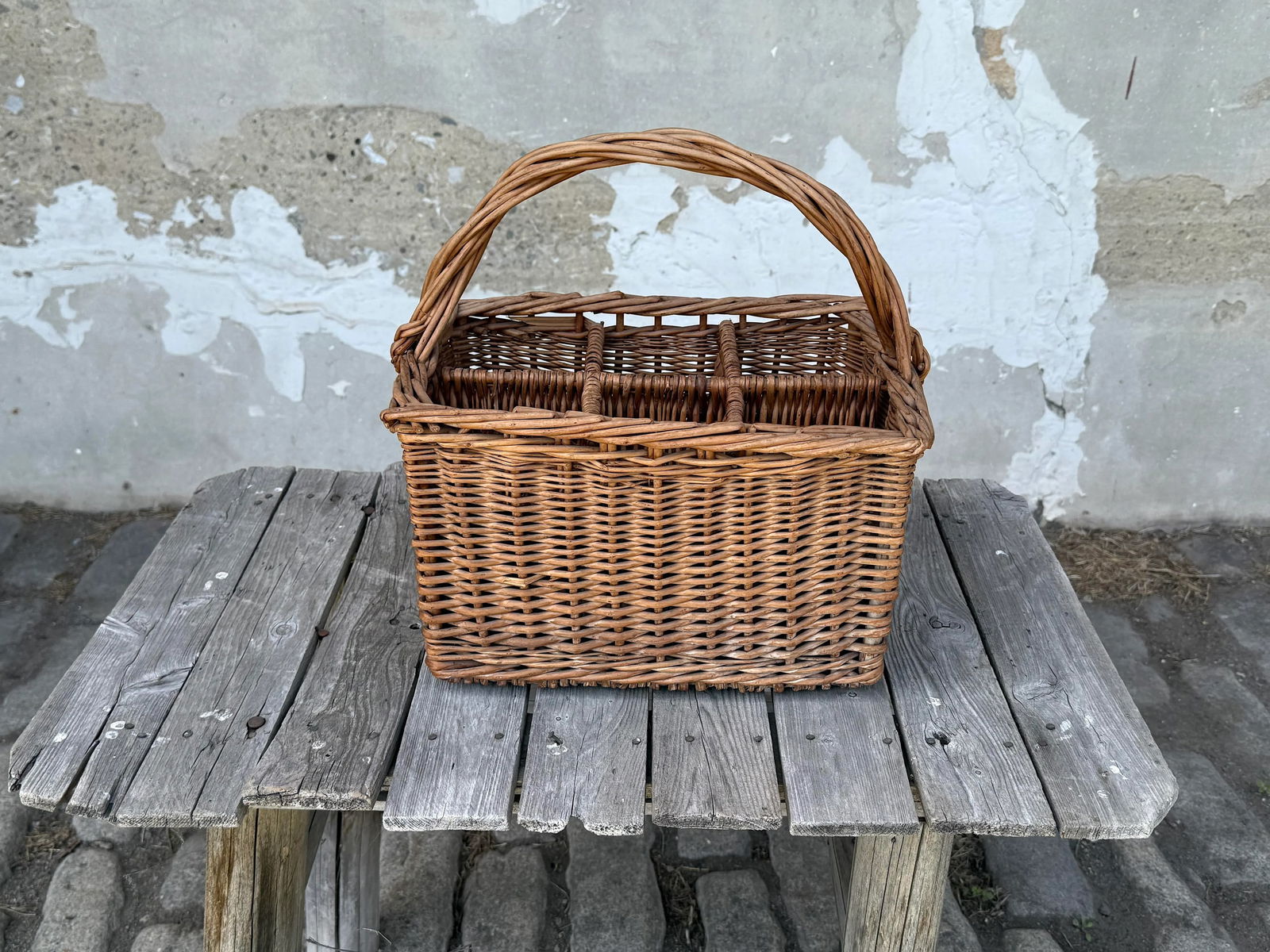 Mid 20th Century Vintage Wicker Wine Bottle Caddy Basket - 4