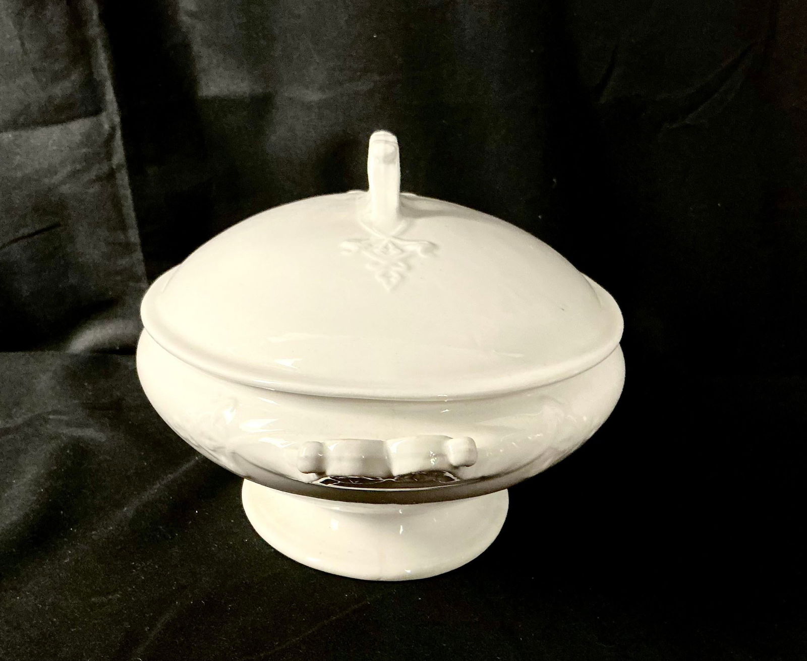 Ironstone Vegetable Tureen With Lid by T & R Boote, England - 2