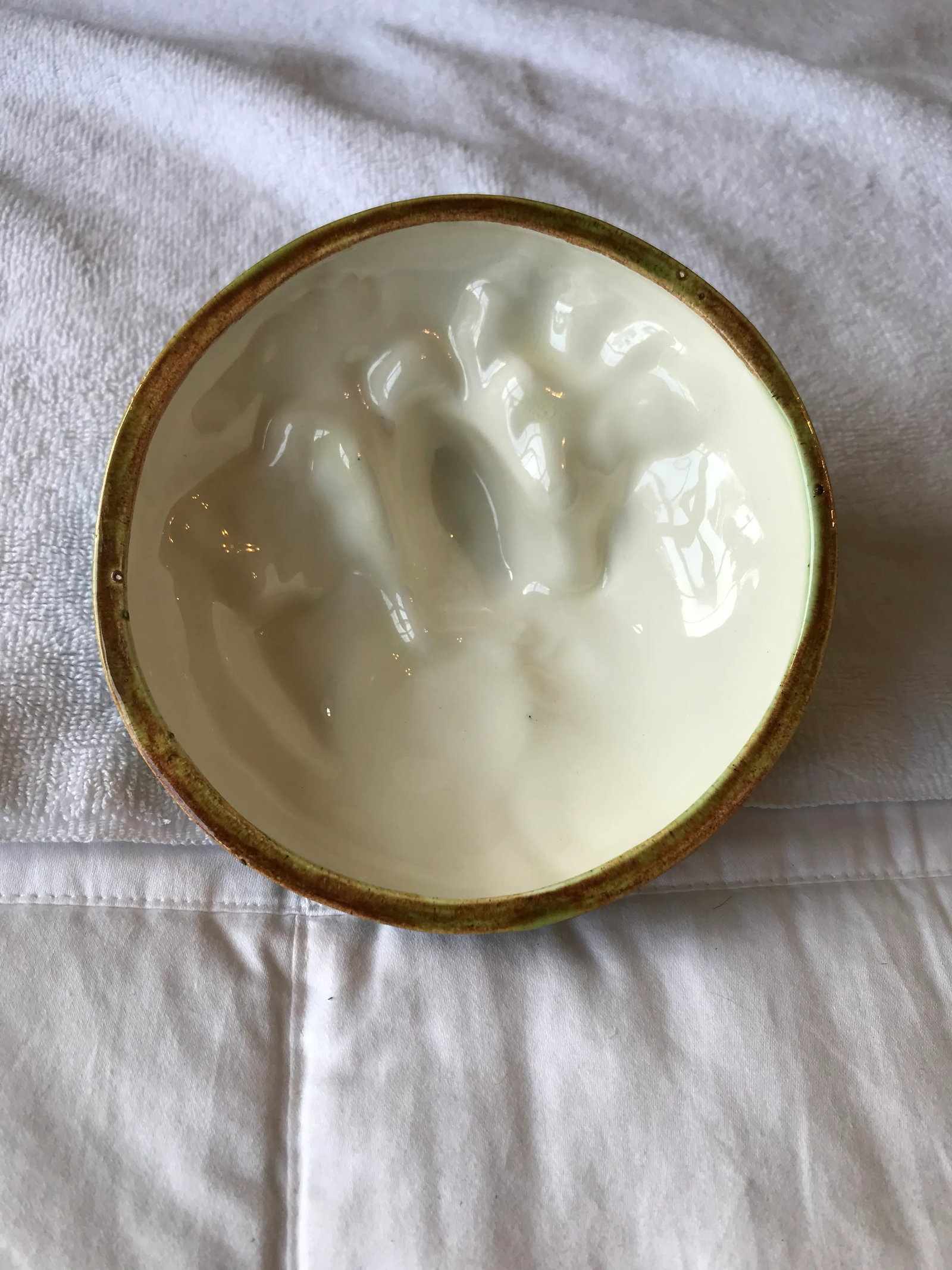 Mid 20th Century Holland Mold Bunny Covered Bowl With Underplate - 9