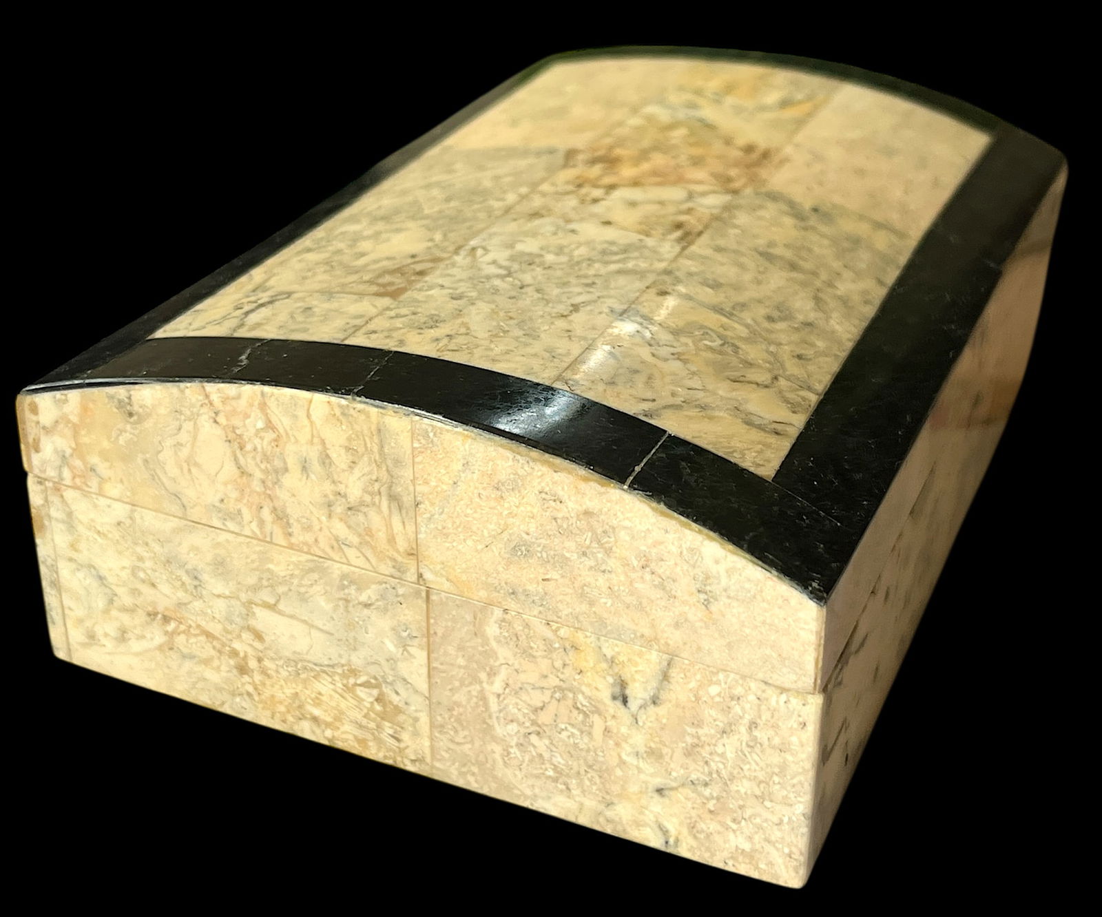 1980s Vintage Postmodern Tessellated Cream and Black Stone Box With Domed Lid and Black Marble Inlay - 3